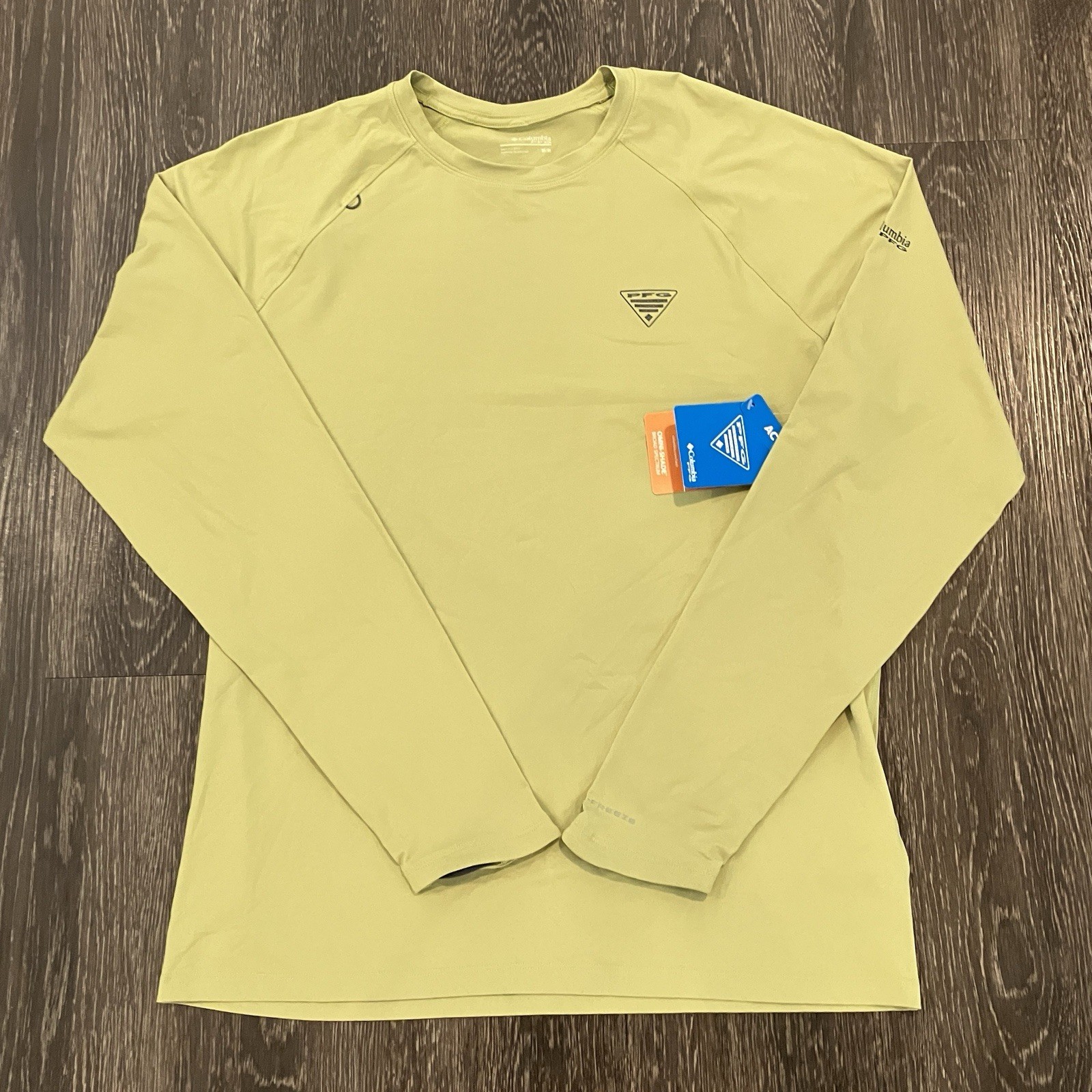 NEW Columbia PFG Shirt Wild Cast Sun Shirt UPF Omni-Shade Green Mens Size MEDIUM