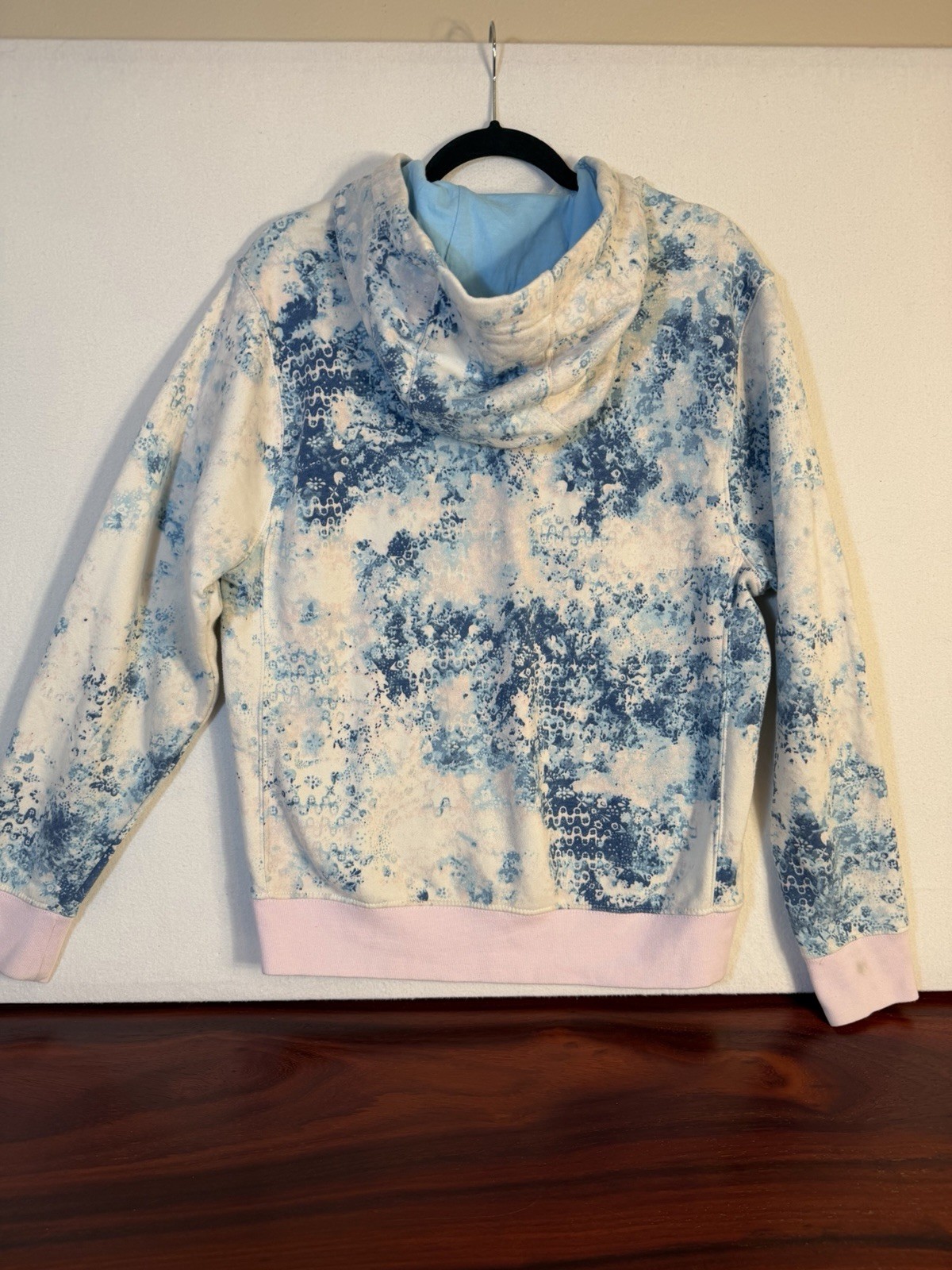 Nike Men’s Tie-Dye Pullover Hoodie w/ Drawstring Hood Blue White Pink S