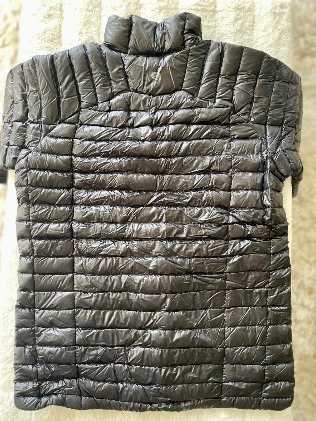 Mountain Hardware Ghost Whisperer Black Men’s Medium Puffy Down Packable Jacket