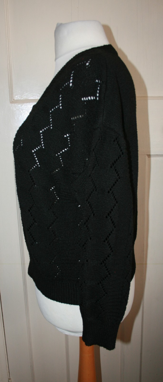 SIZE 16 BLACK LONG SLEEVE JUMPER WITH OPEN PATTERN IN FABRIC