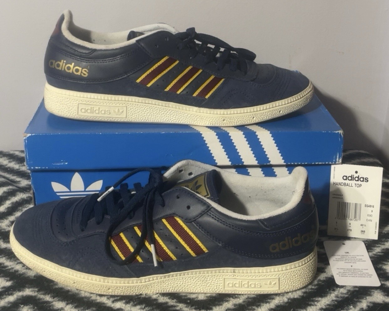 Size 9.5 – adidas Original – Handball Top -ART No. EG4916 – NINDIG/CBURGU/TRIYEL