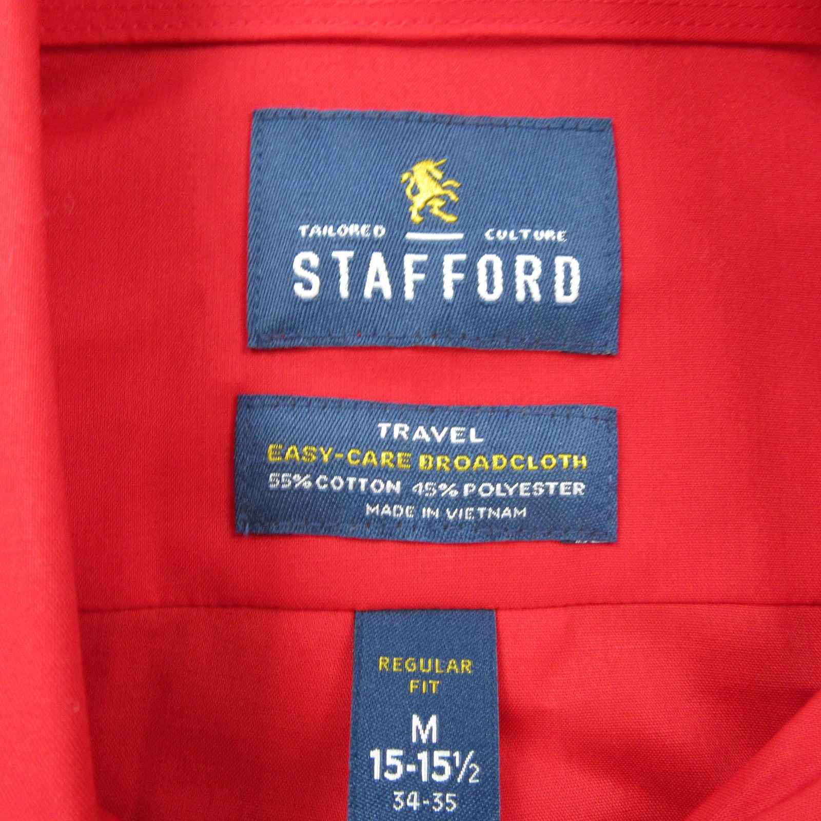 Stafford Travel Shirt Mens Medium Red Regular Fit Broadcloth Easy Care Button Up