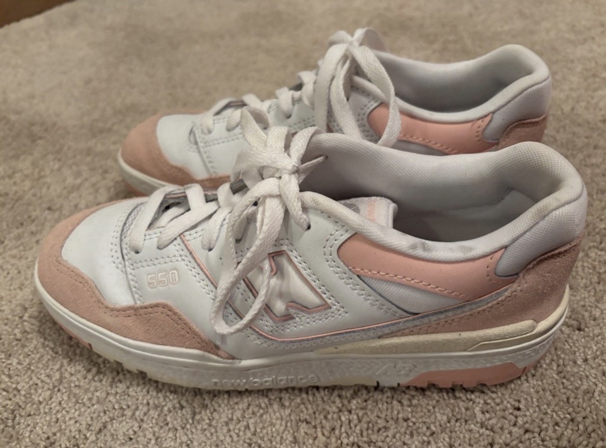 New Balance 550 Women’s Sneaker US 7 White/Pink Low Top Lace Up