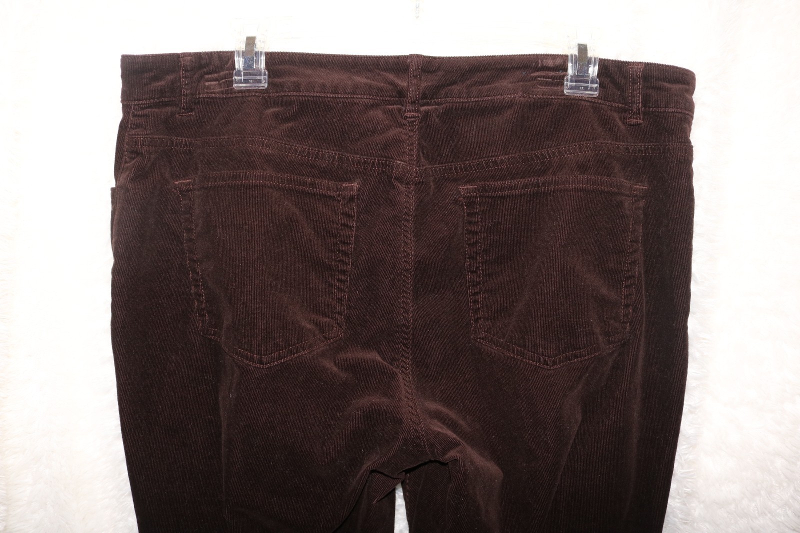 Chaps petite ladies dark brown corduroy pants 16P 98% cotton