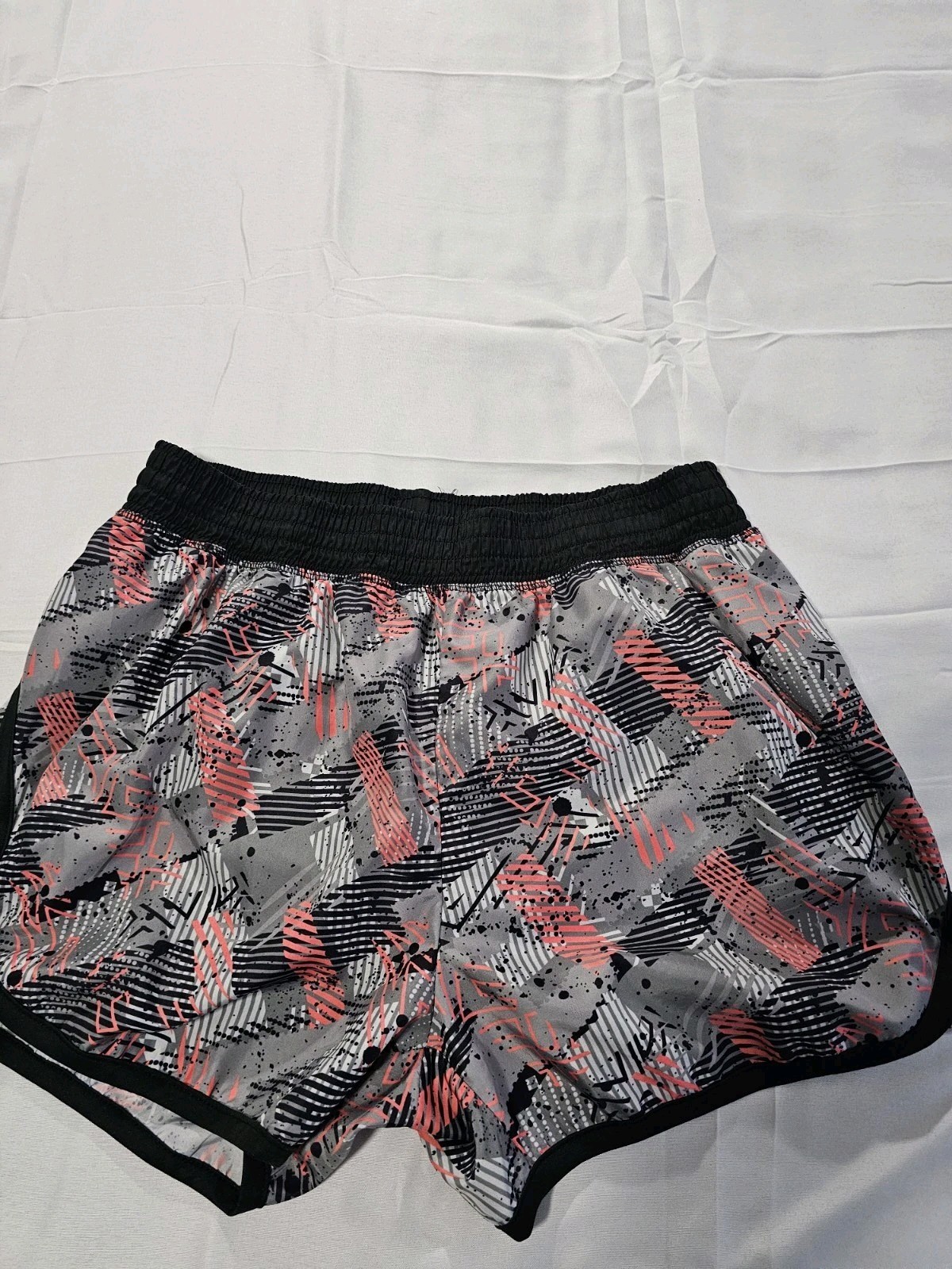 X PBX PRO Women’s Multicolored Print Shorts Size Large (12-14)