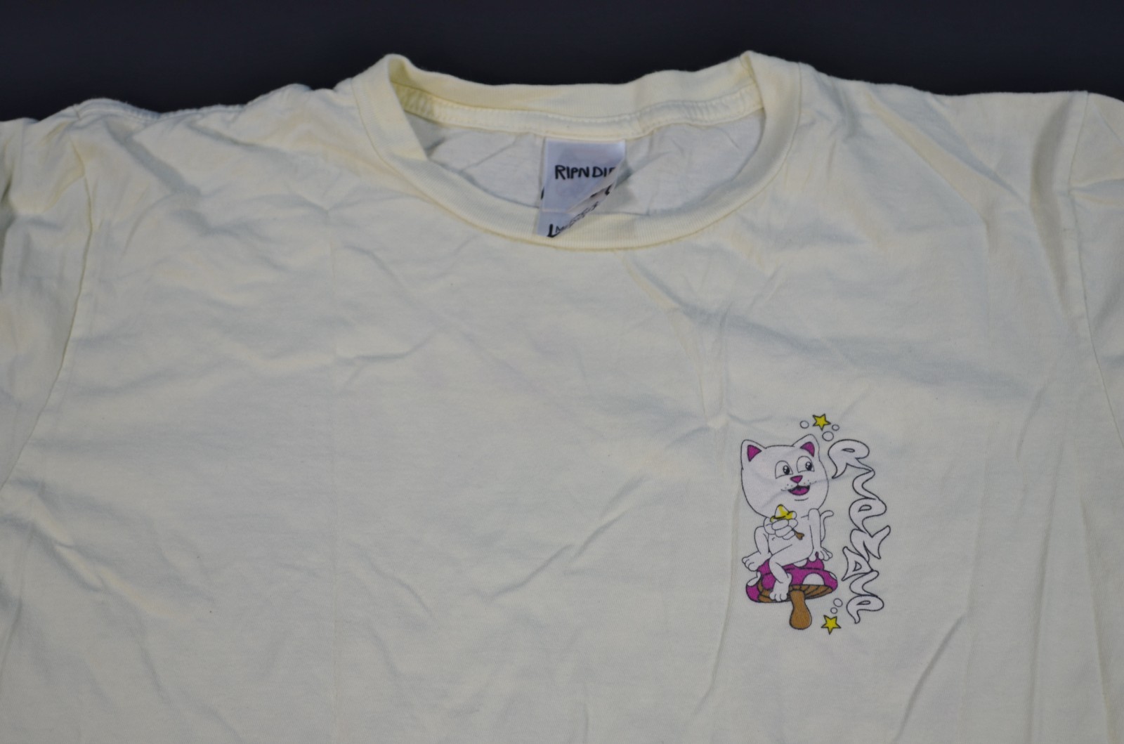 Rip N Dip Cats Alien Smoking Weed Streetwear Medium Skate Outdoors 420