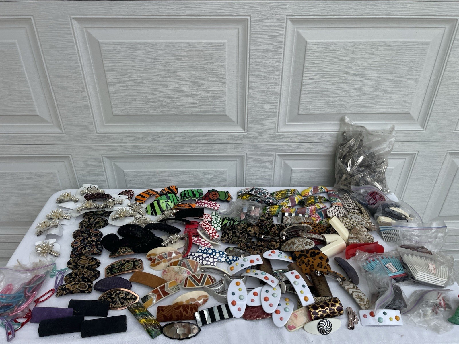 Bulk Lot Over 250 Hair Clips & Barrettes Assorted Colors