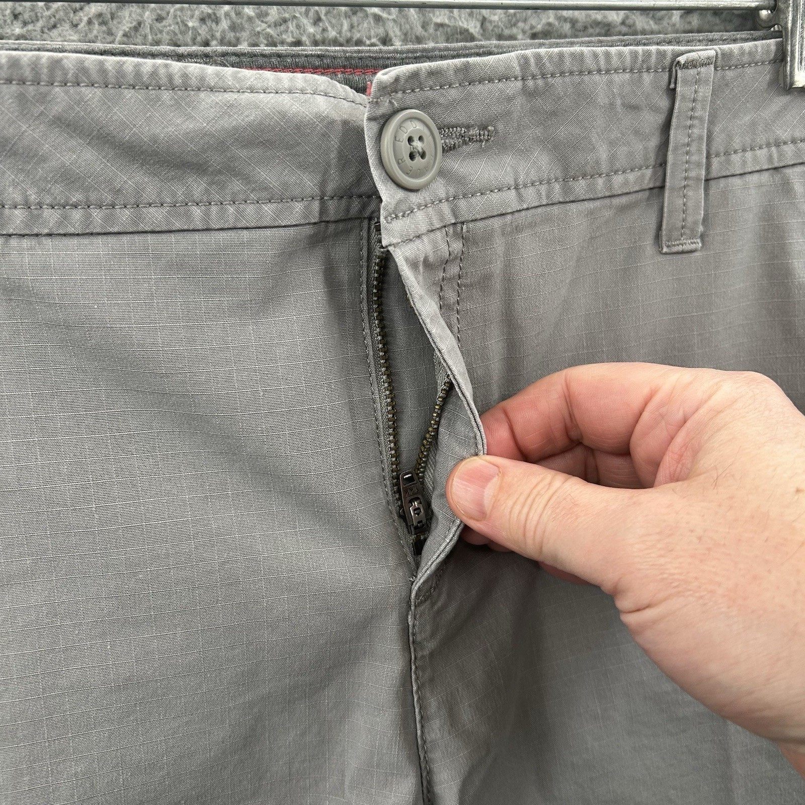 Eddie Bauer Shorts Petite 14 Gray Slightly Curvy Cargo Ripstop Canvas Chino 14P