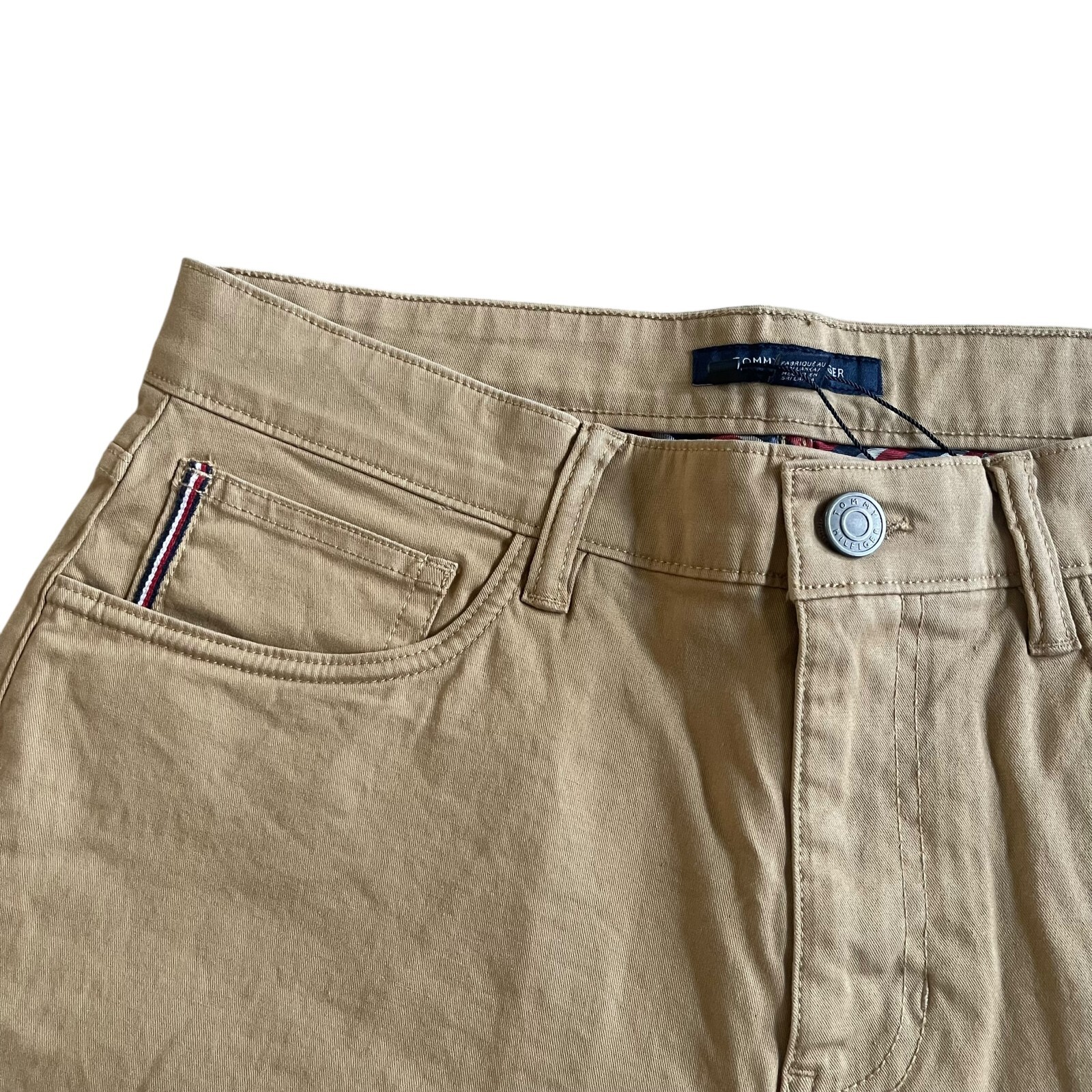Tommy Hilfiger THFLEX Men’s Regular Fit Straight Leg Stretch Twill Chino Pants