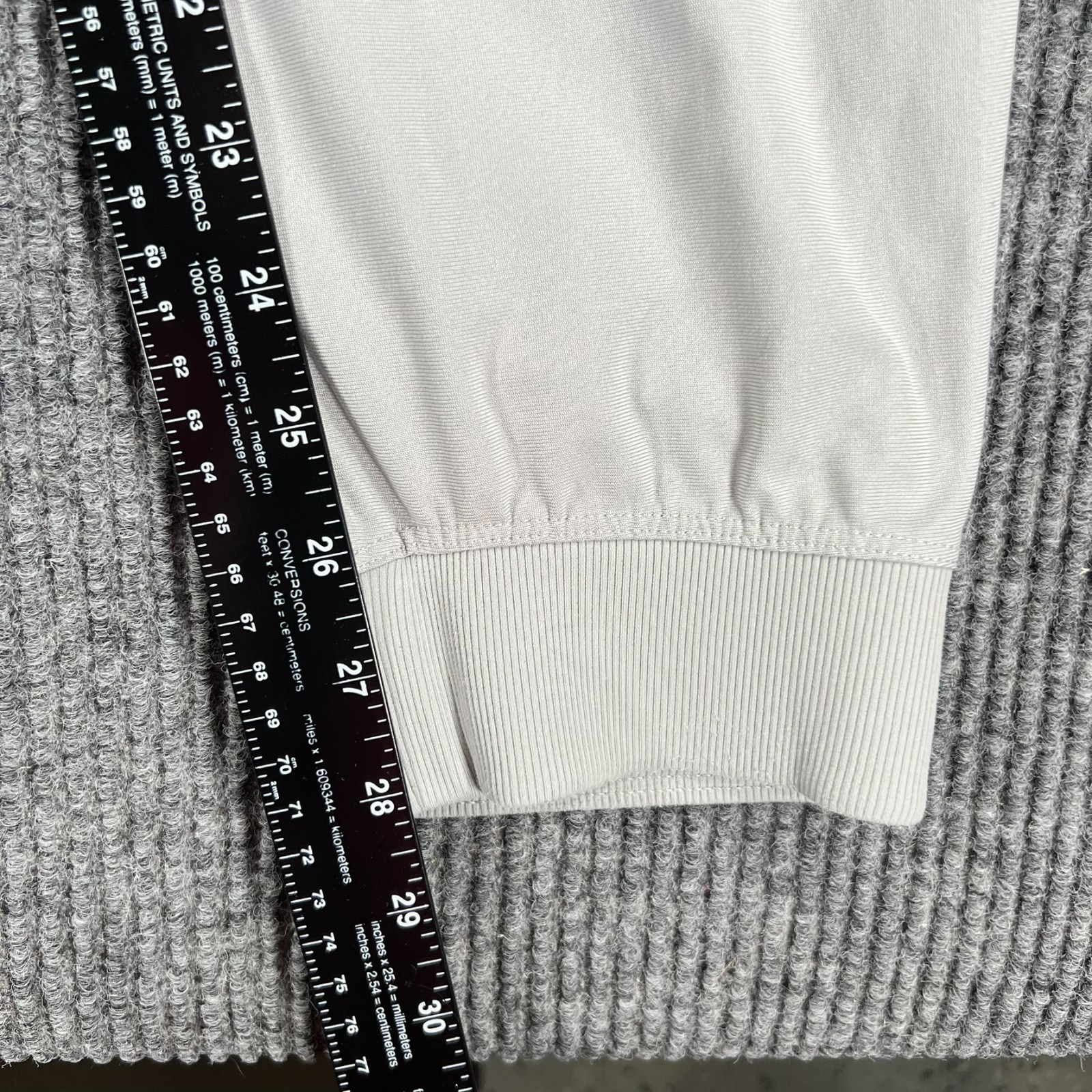 Lululemon Jogger Pants Mens Size Large Gray Active Drawstrings Pockets Casual
