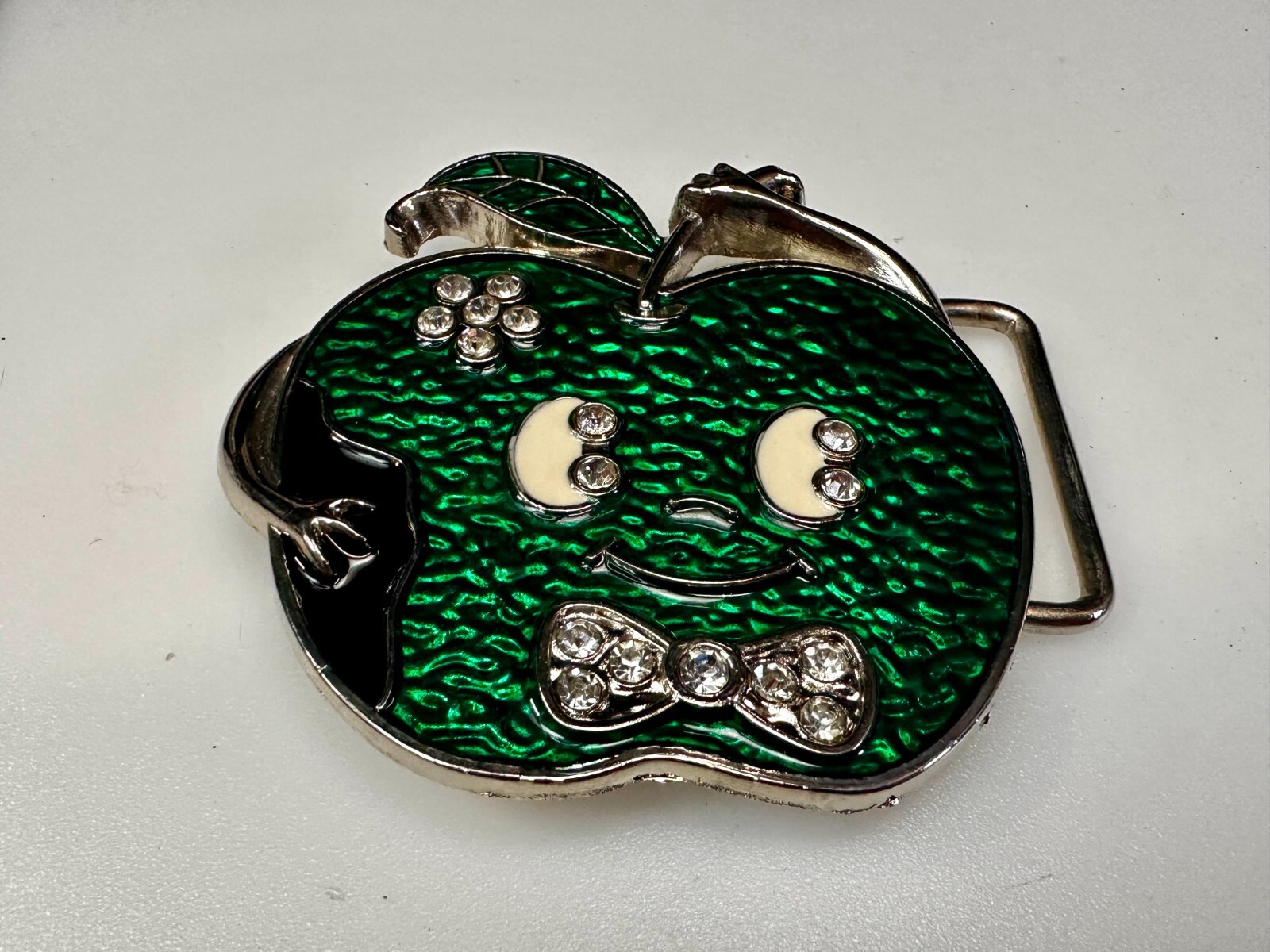 Scared Green Apple Face – Rhinestones Accented Cartoon Novelty Fun Belt Buckle