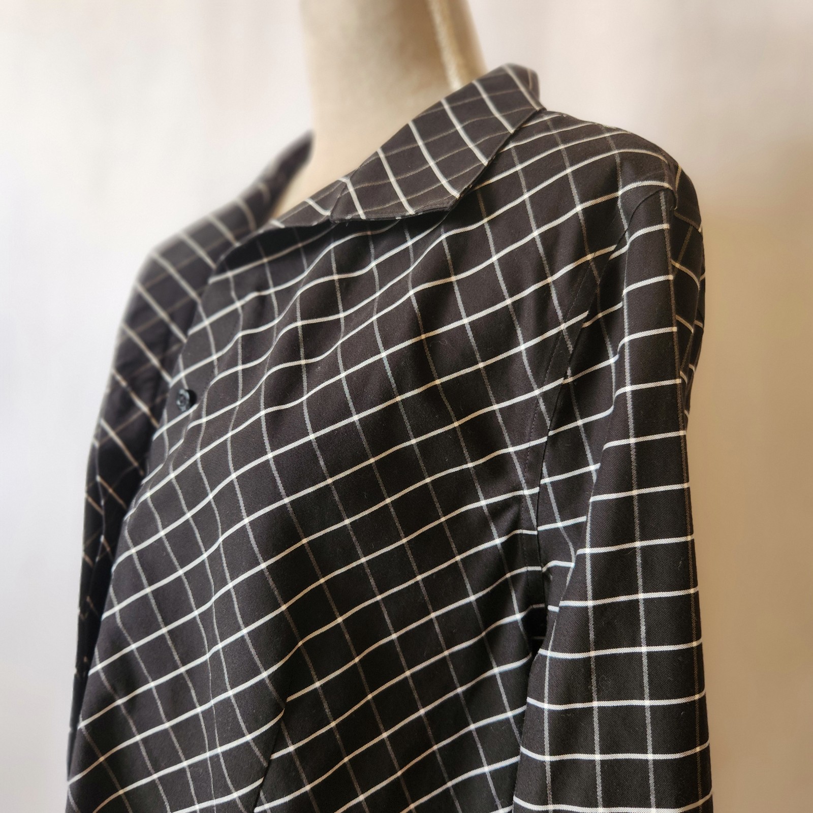 Chico’s Size 3.5/16-18 Black White Grid Pattern Long Sleeve Button Down Shirt