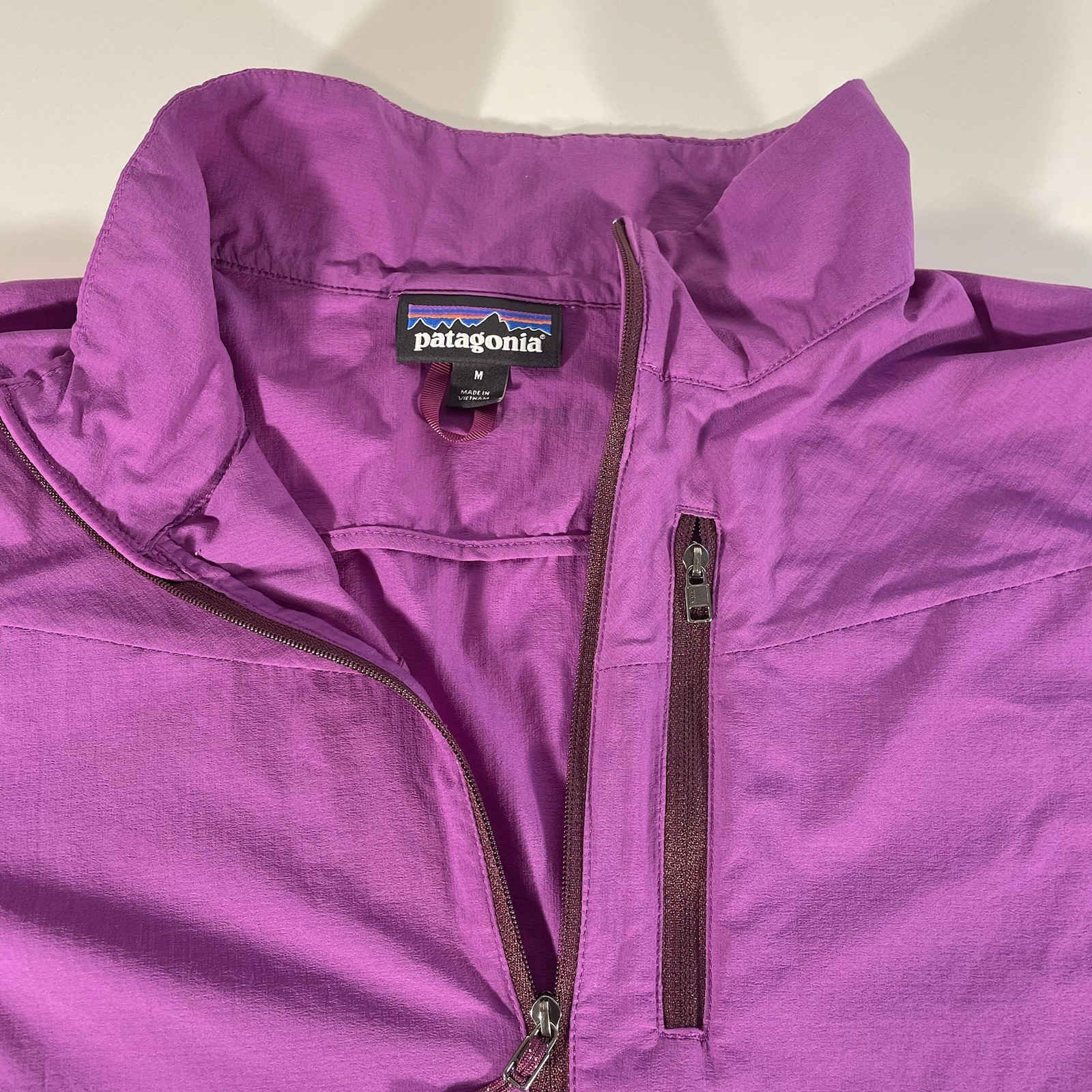 Patagonia Airshed Pullover Jacket Womens Medium Purple 1/2 Zip Lightweight 24195