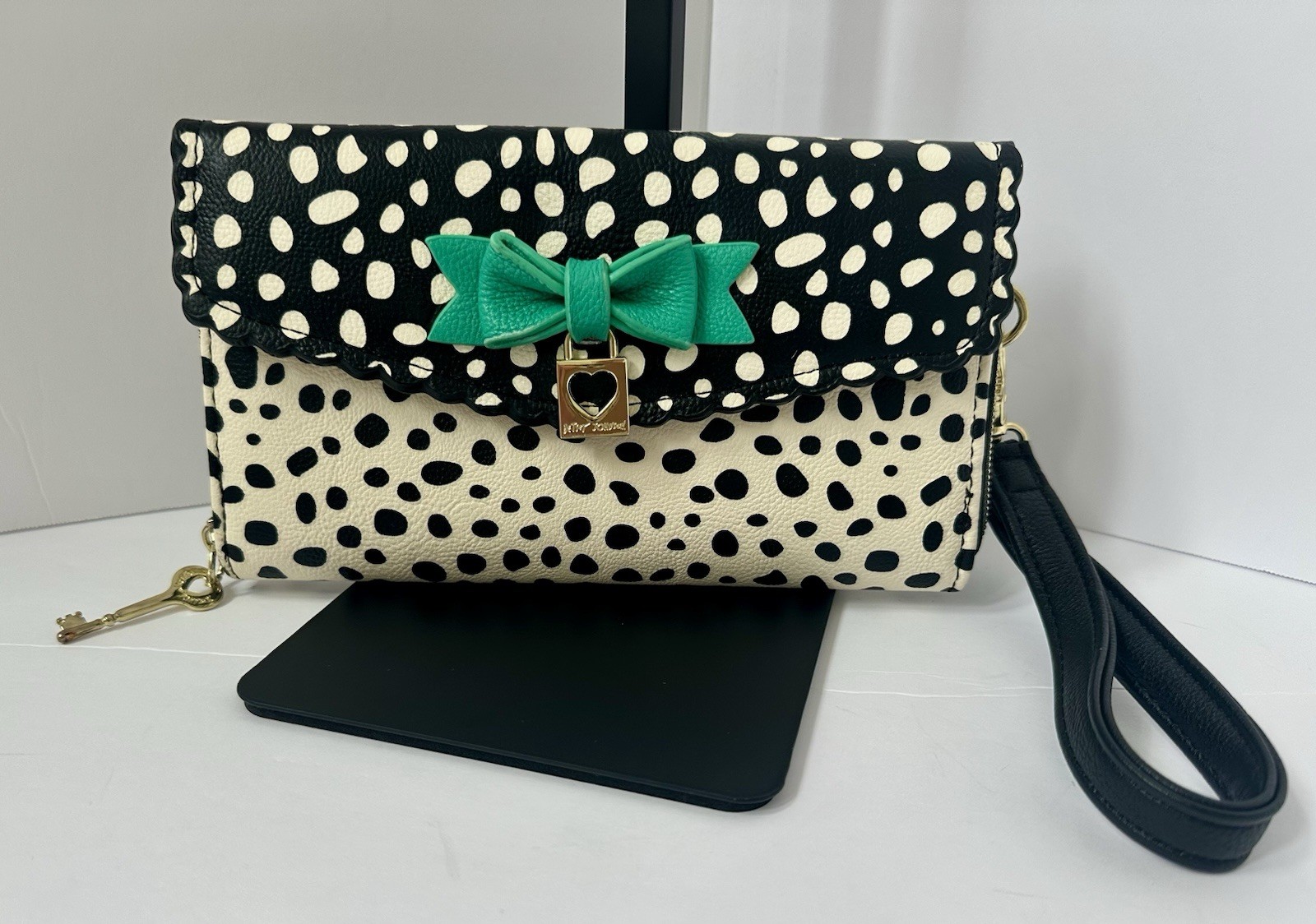 Betsey Johnson Wristlet Clutch Y2K Black/Cream Polka Dot Retro Bow Whimsy EUC