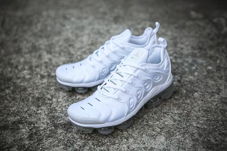 🔥Nike Air Vapormax Plus TN Silver white Men’s Sneakers Size7-12 Free Shipping
