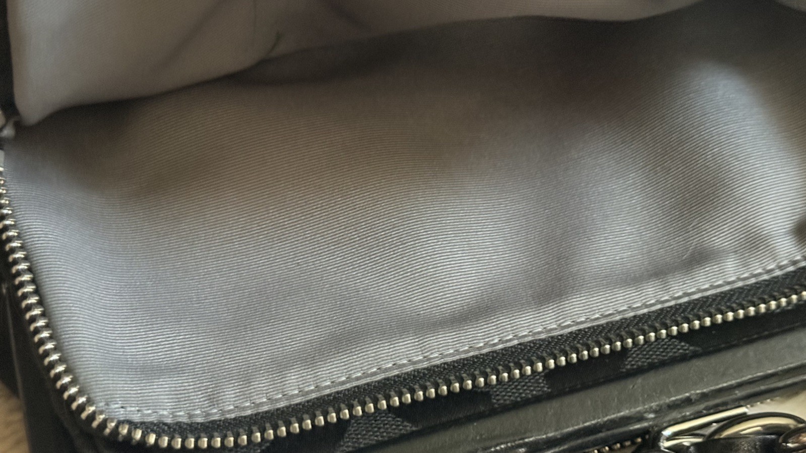 COACH Parker Double Zip Kisslock Black Jacquard Silver Chain Bag Purse 13623