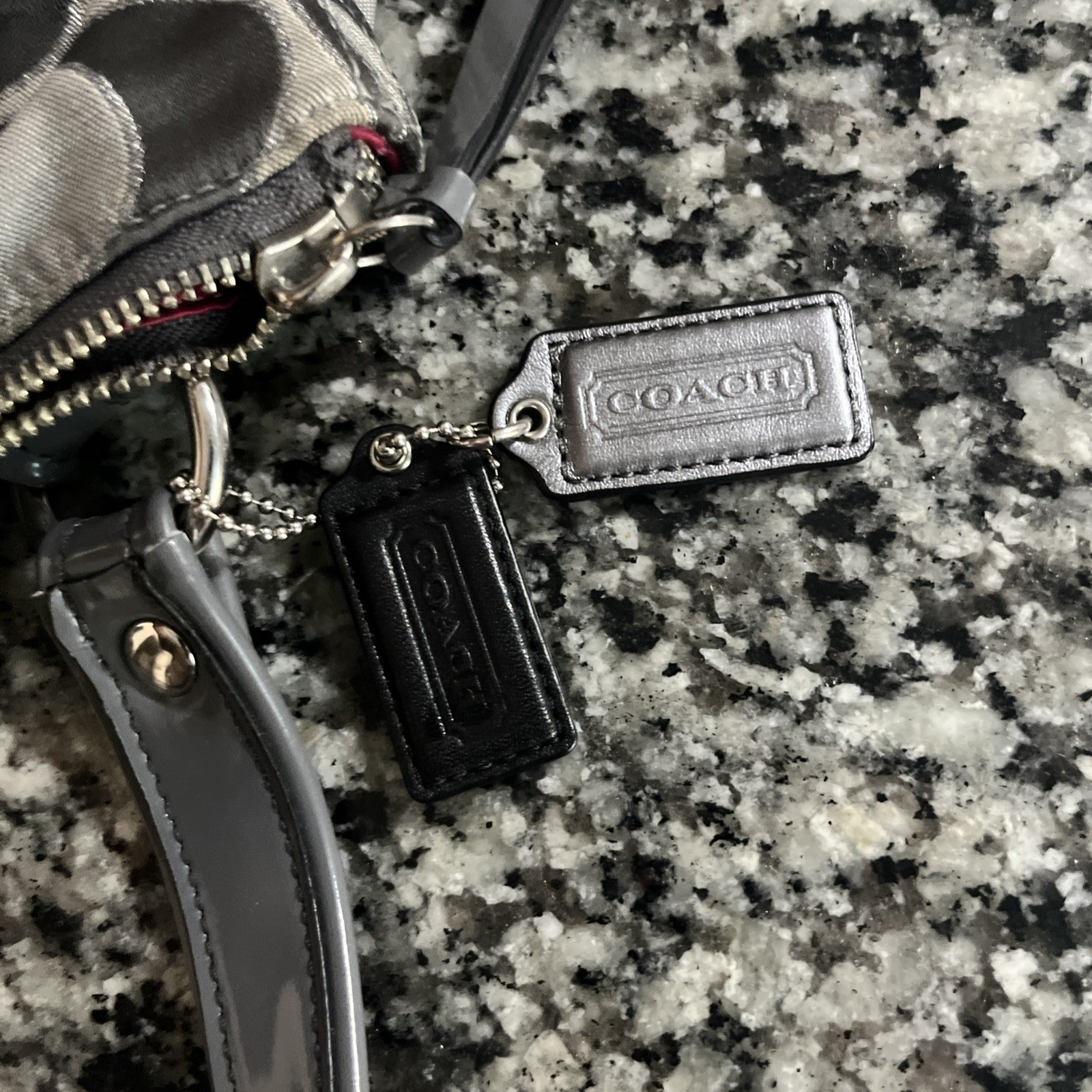 Coach No J1221-18979