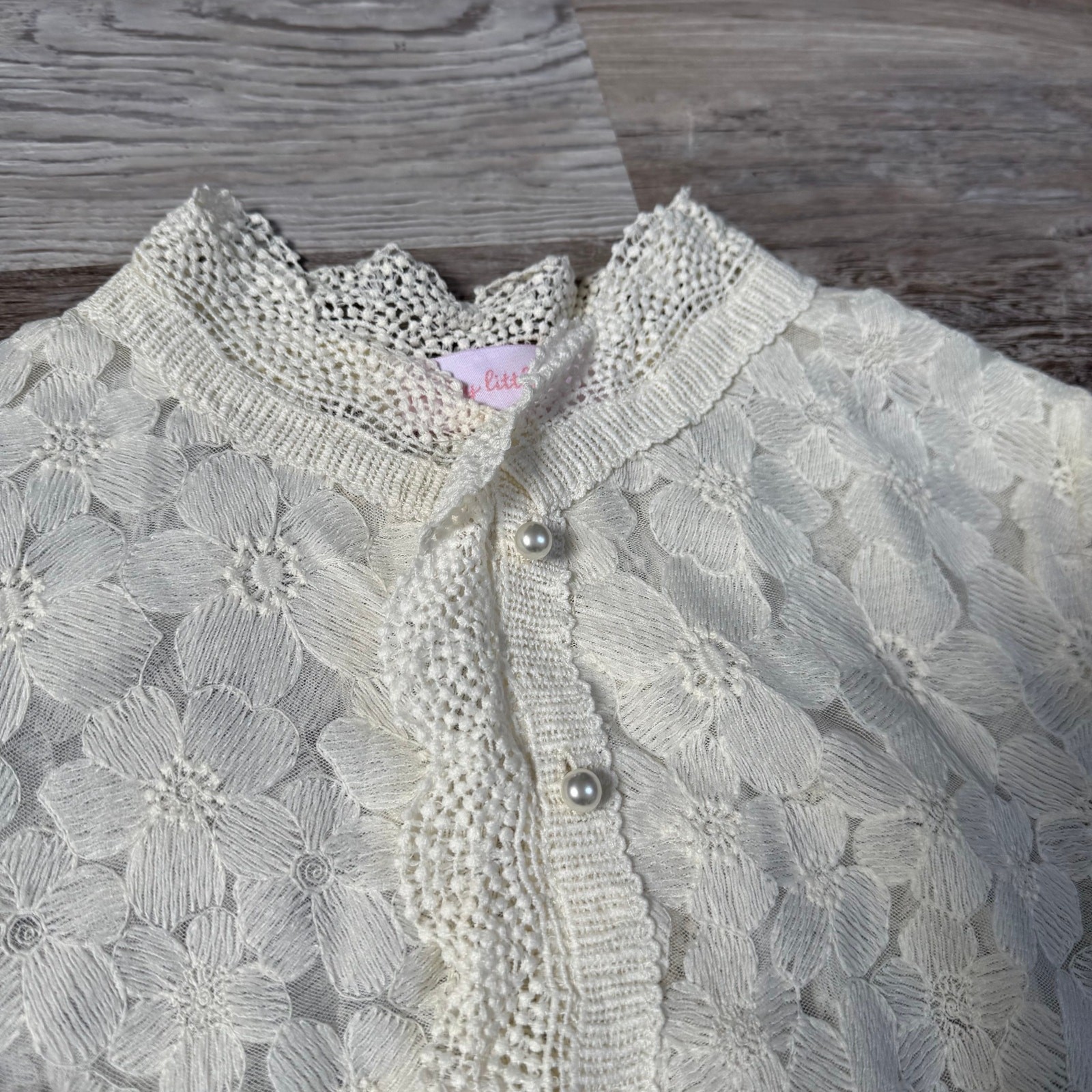 Pretty Little Sister Cream Lace Blouse Floral Button Up Coquette Cottage Small