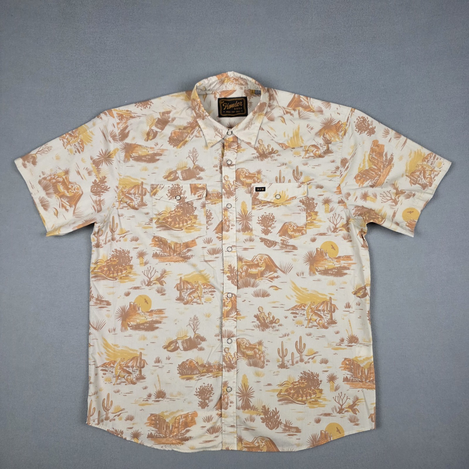 Howler Brothers Shirt Mens X-Large Tan Coyote Desert Cactus Snap Western