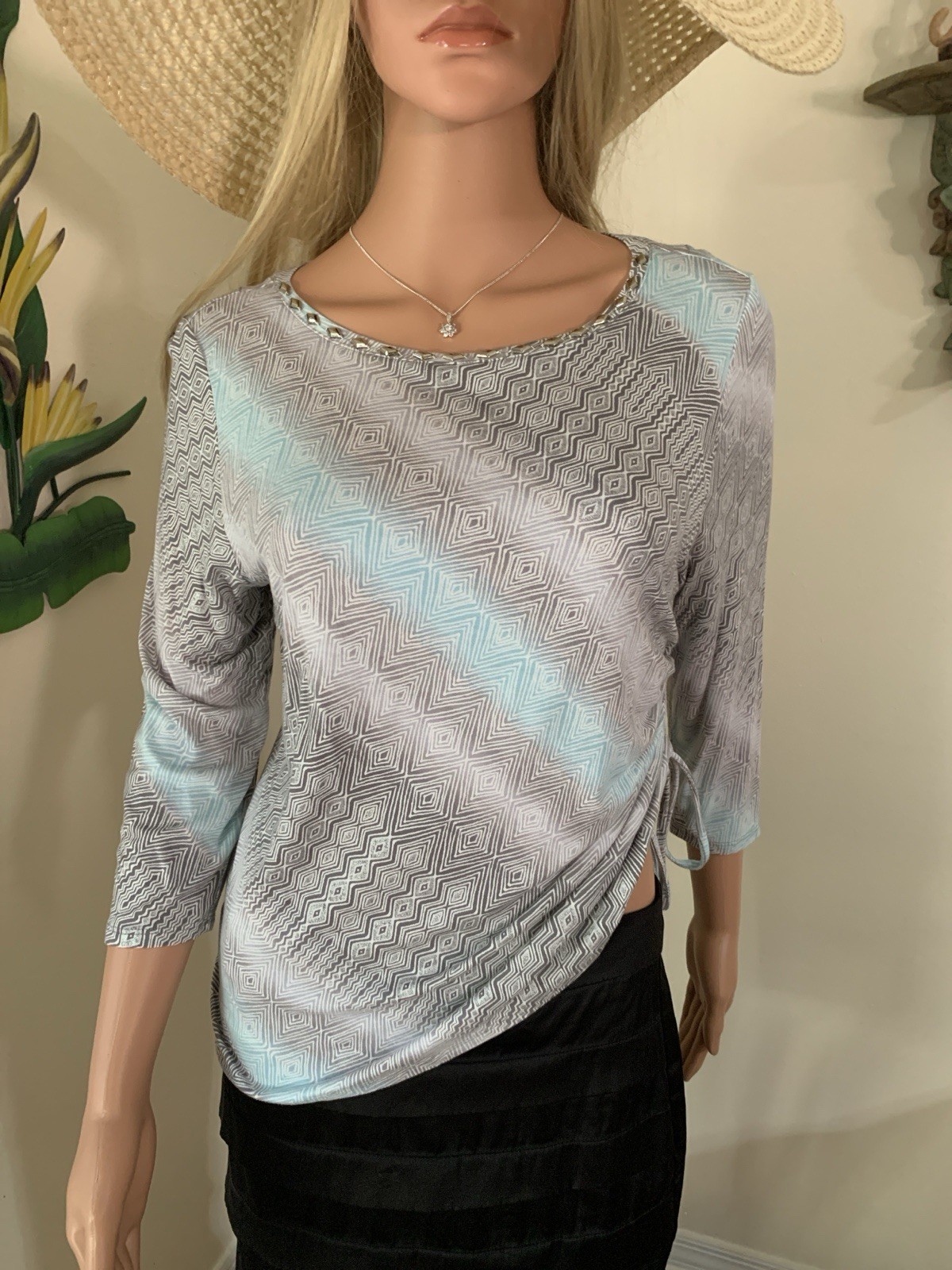 Top 3/4 Sleeve Women’s Size P/M Ruby Rd