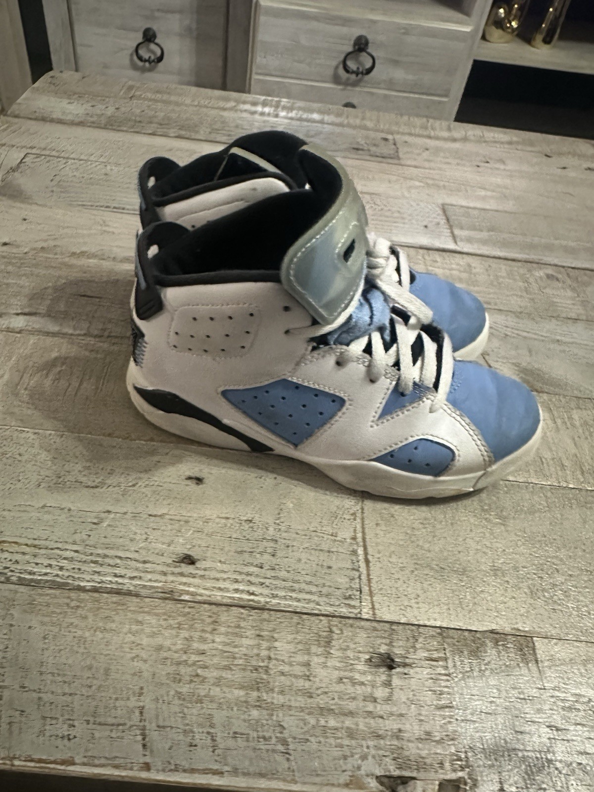 Size 13.5c – Jordan 6 Retro Mid UNC Home