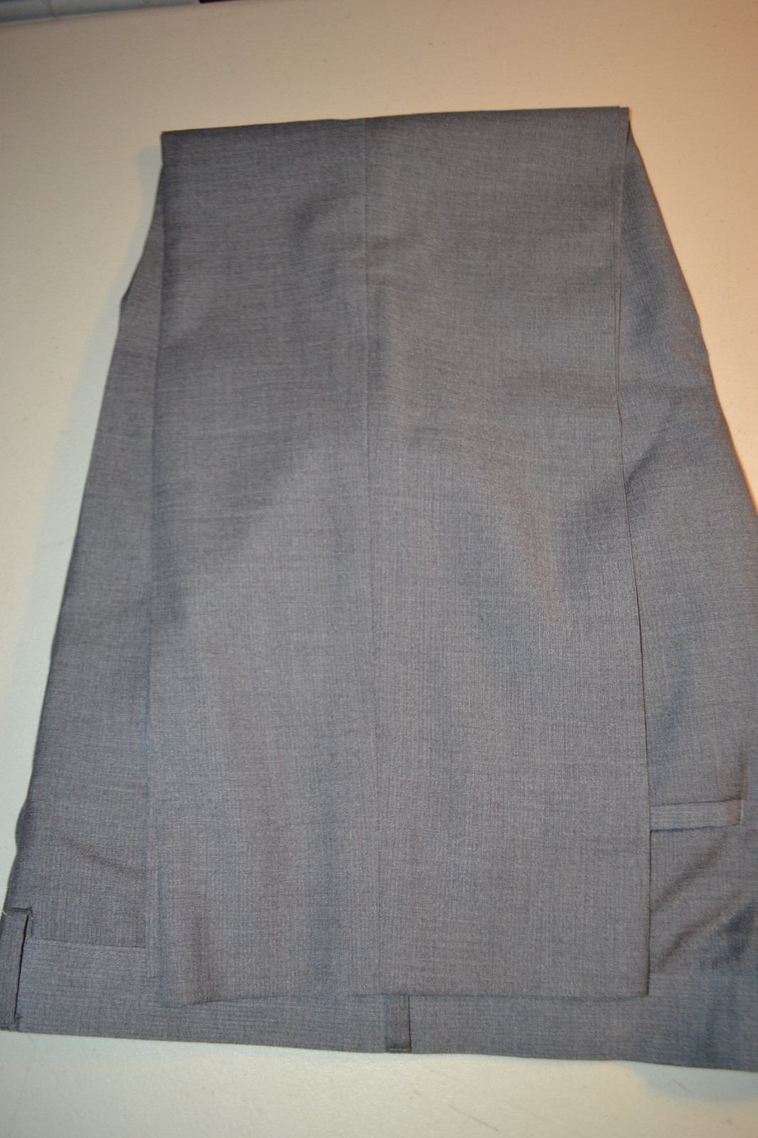 Pronto Uomo Men Gray Polyester Blend 2 Button 3pcs Suit Sz 42R Wst 38×28