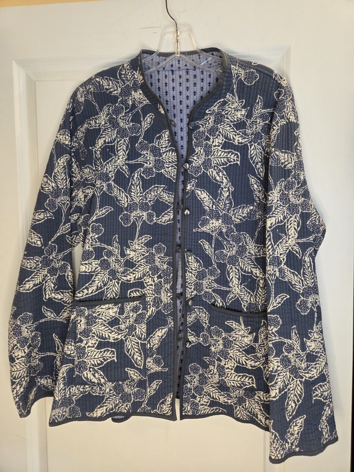 Stylish Reversible Quilted Jacket Women’s Cotton Jacket Preloved