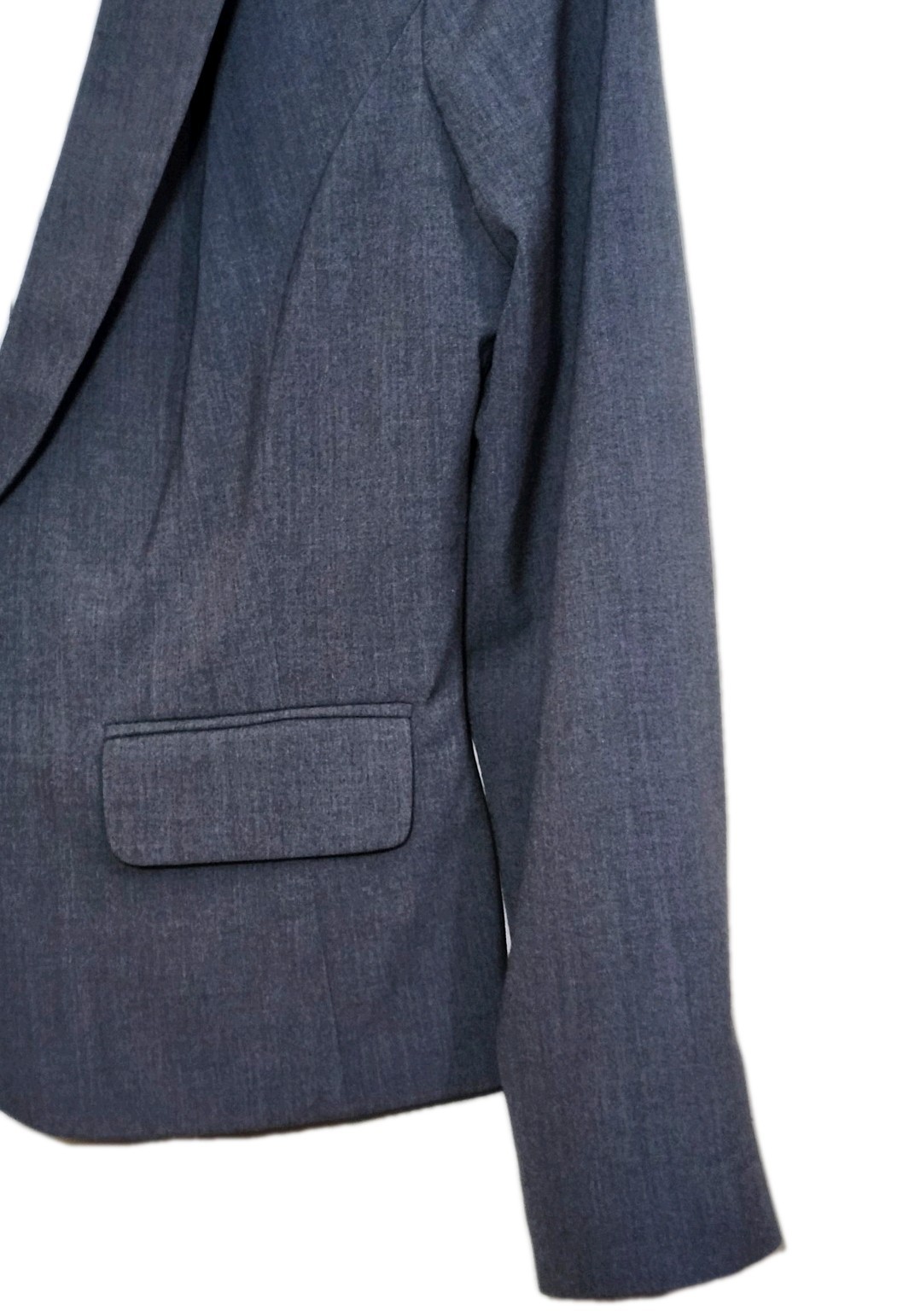 HOLLYWOULD Size L Women’s GRAY BLAZER. Short Length. Never Worn. HAND WASH