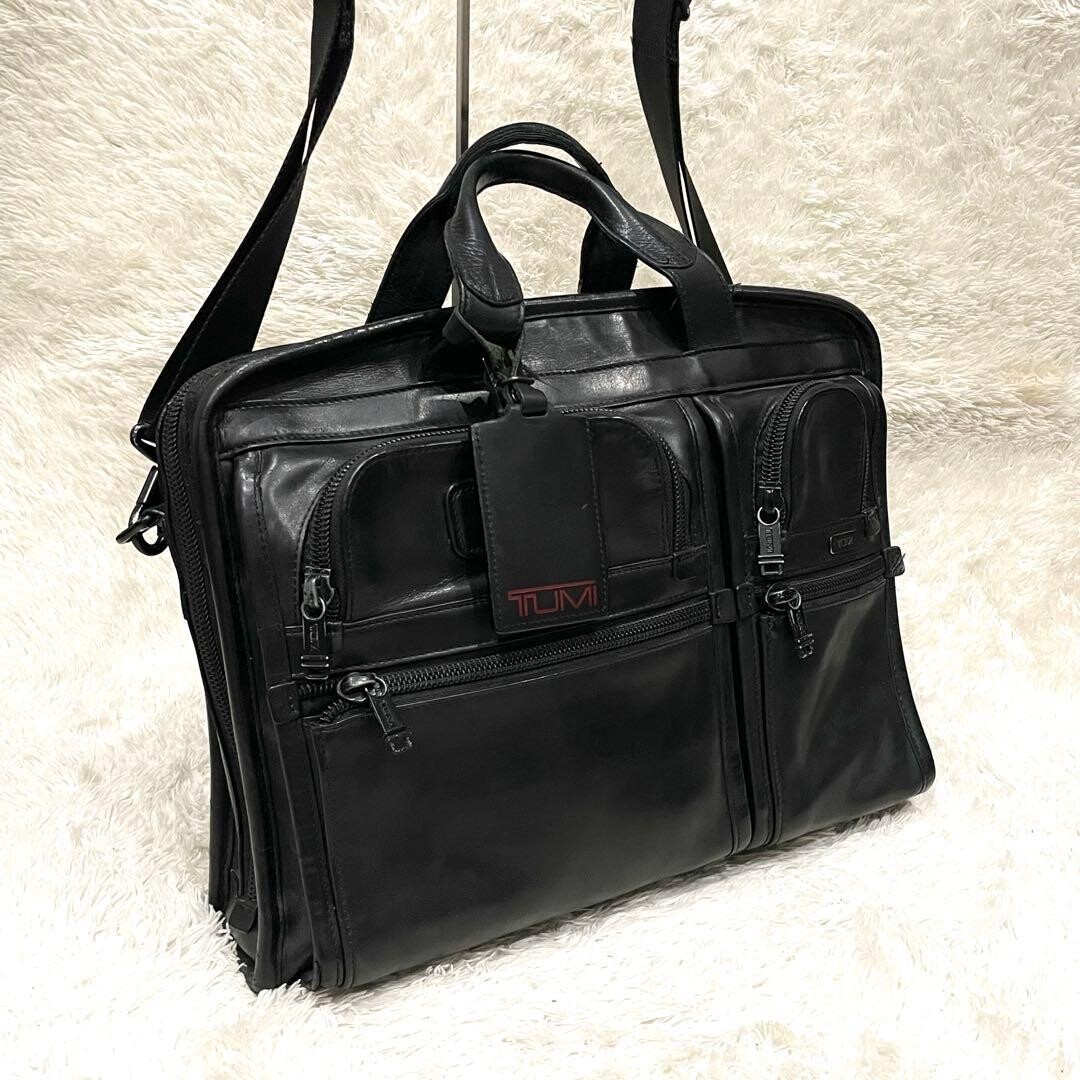 TUMI Alpha 2-Way Leather Briefcase Black Expandable Carry On 96108DH