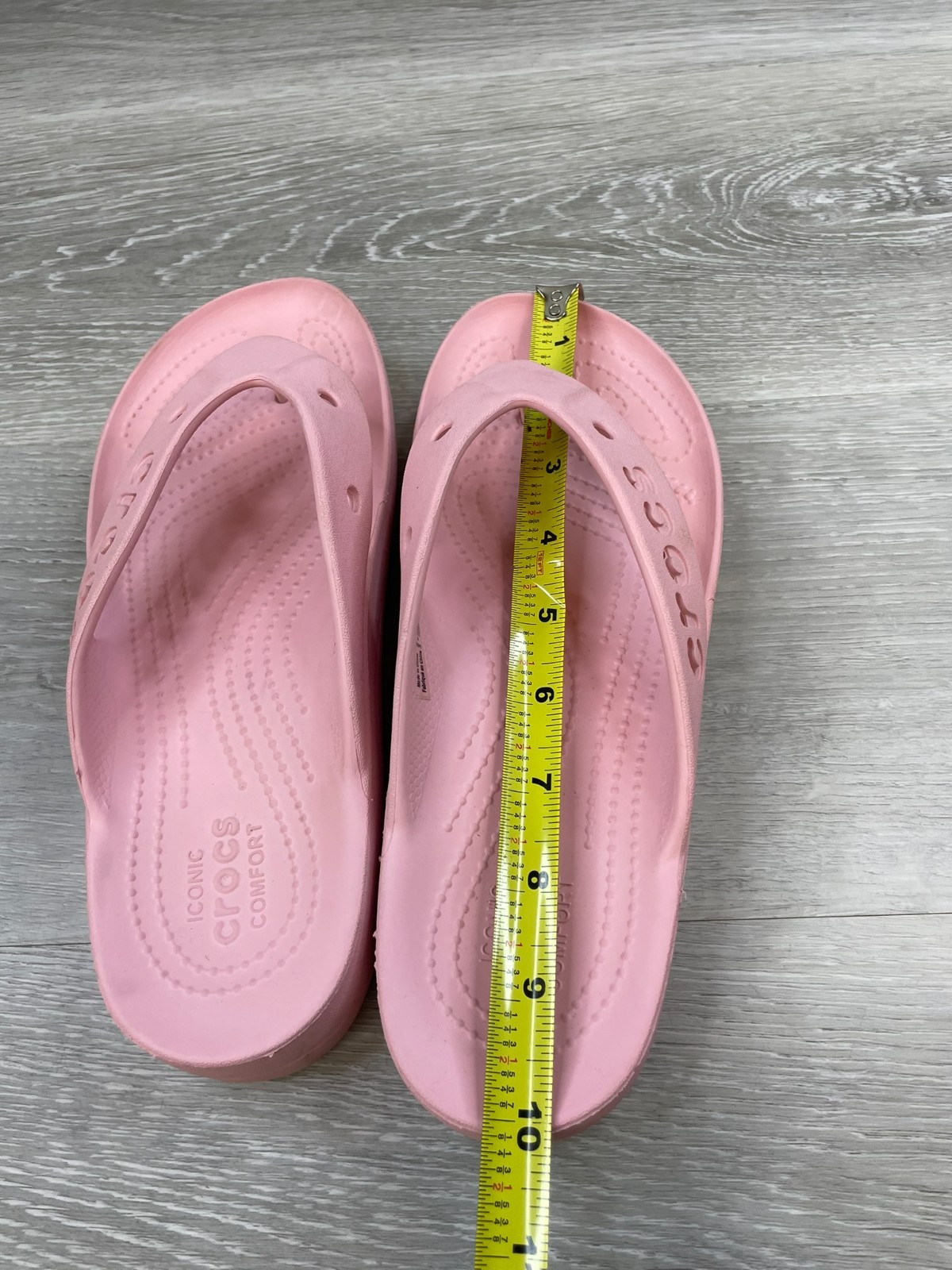 Crocs Baya Women’s Sandals Platform Flip Flop Thong Slip-On Rubber 8 Pink Shoes