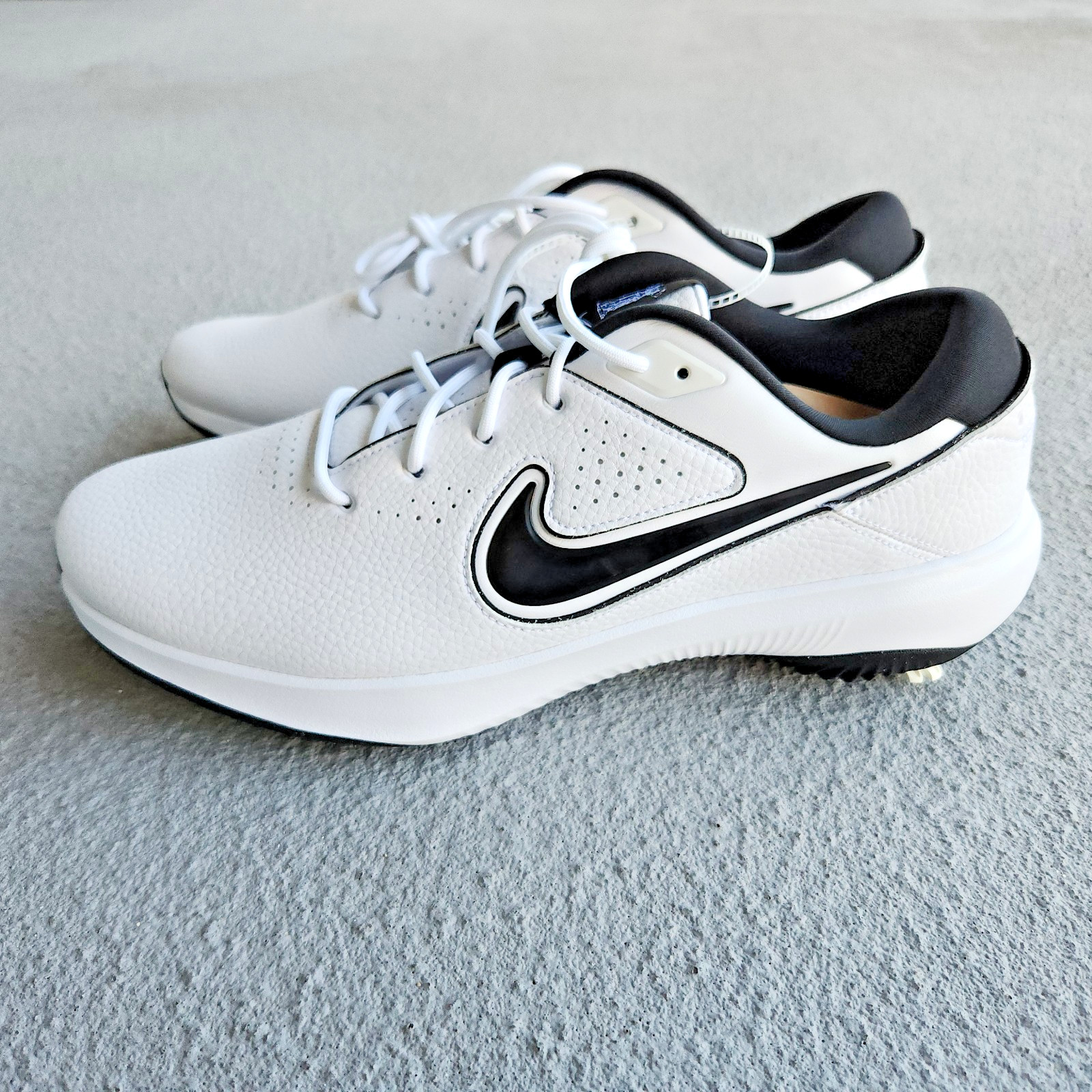 Nike Victory Pro 3 Wide Golf Sneakers White/Black DX9028-101 Size 12.5 US