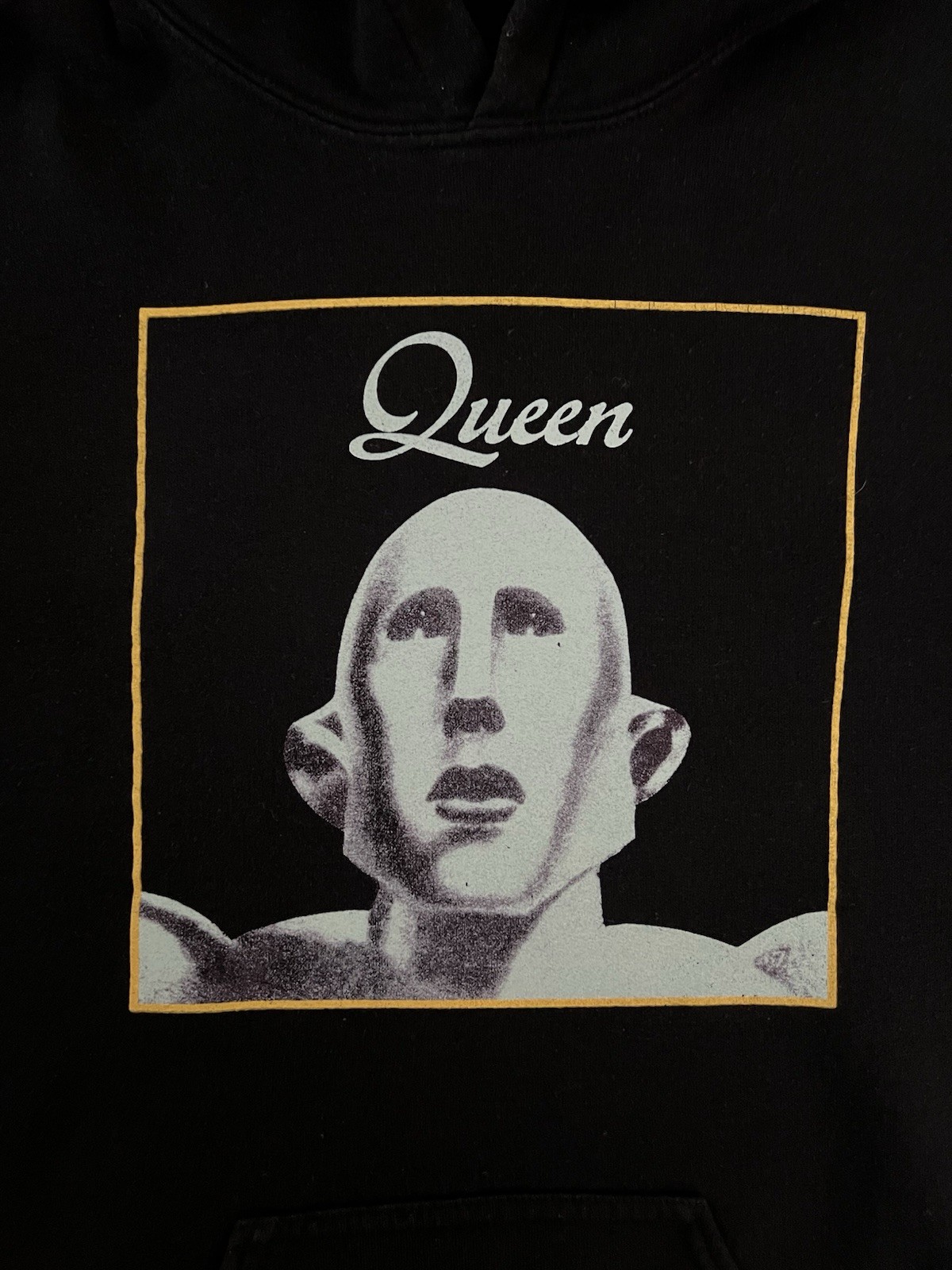 Queen Official Merch Hoodie We Will Rock You Sleeve Print XS 19” X 24” Black
