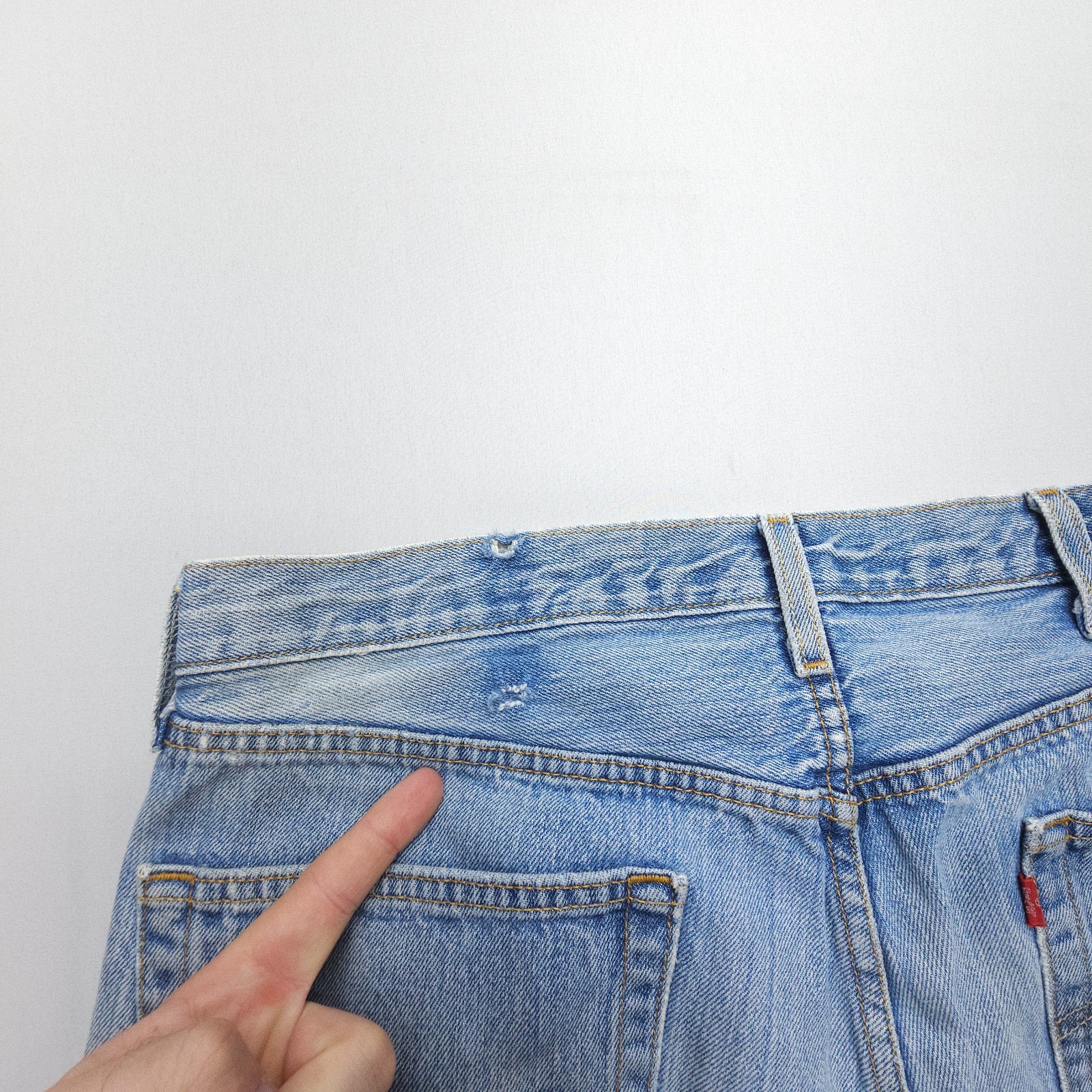 Y2K Levi’s 501 Straight Button Fly Jeans Mens 38 x 34 Light Wash 2000’s Denim