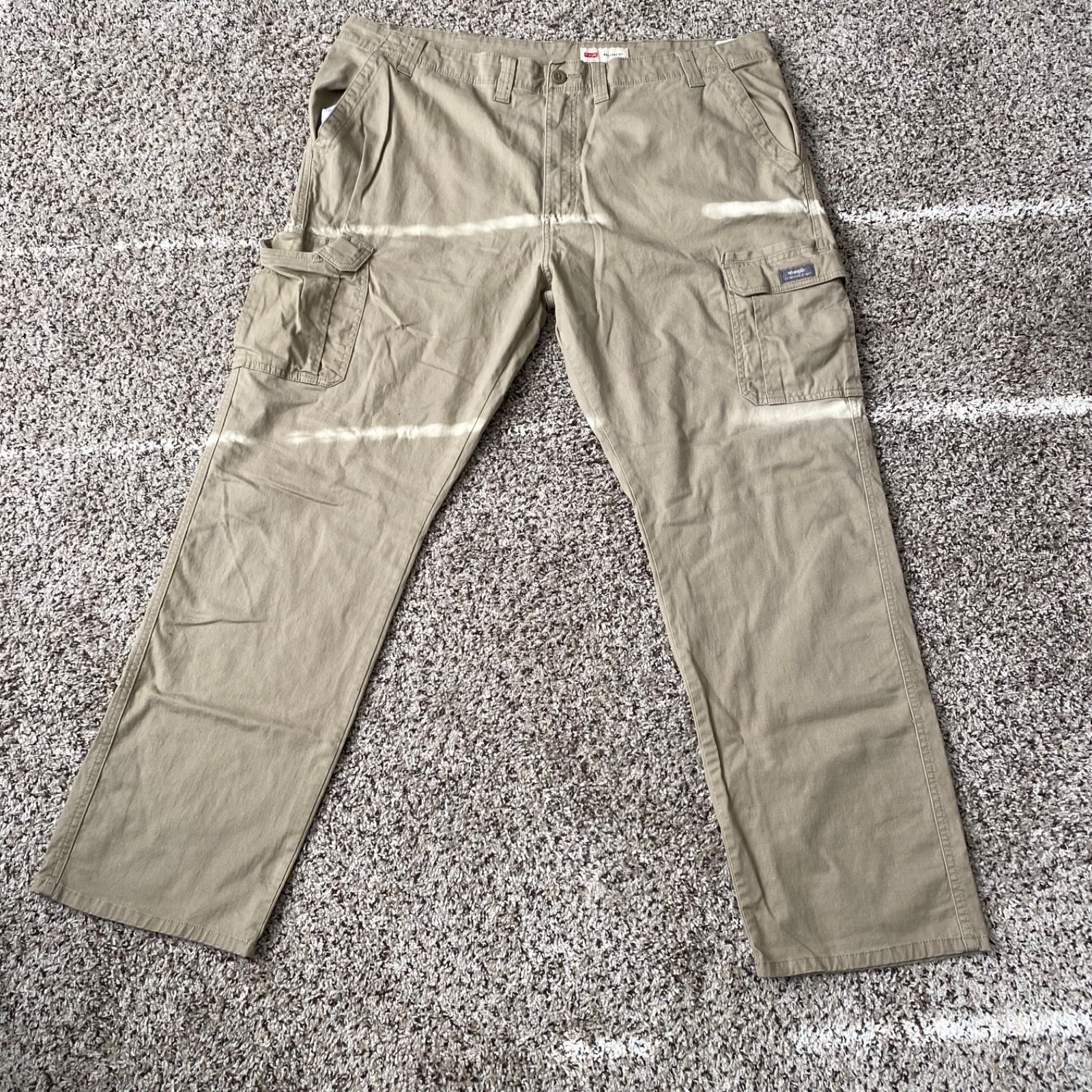 Wrangler Workwear Pants Mens 44×32 Khaki Ranger Relaxed Fit Cargo Durable Tool