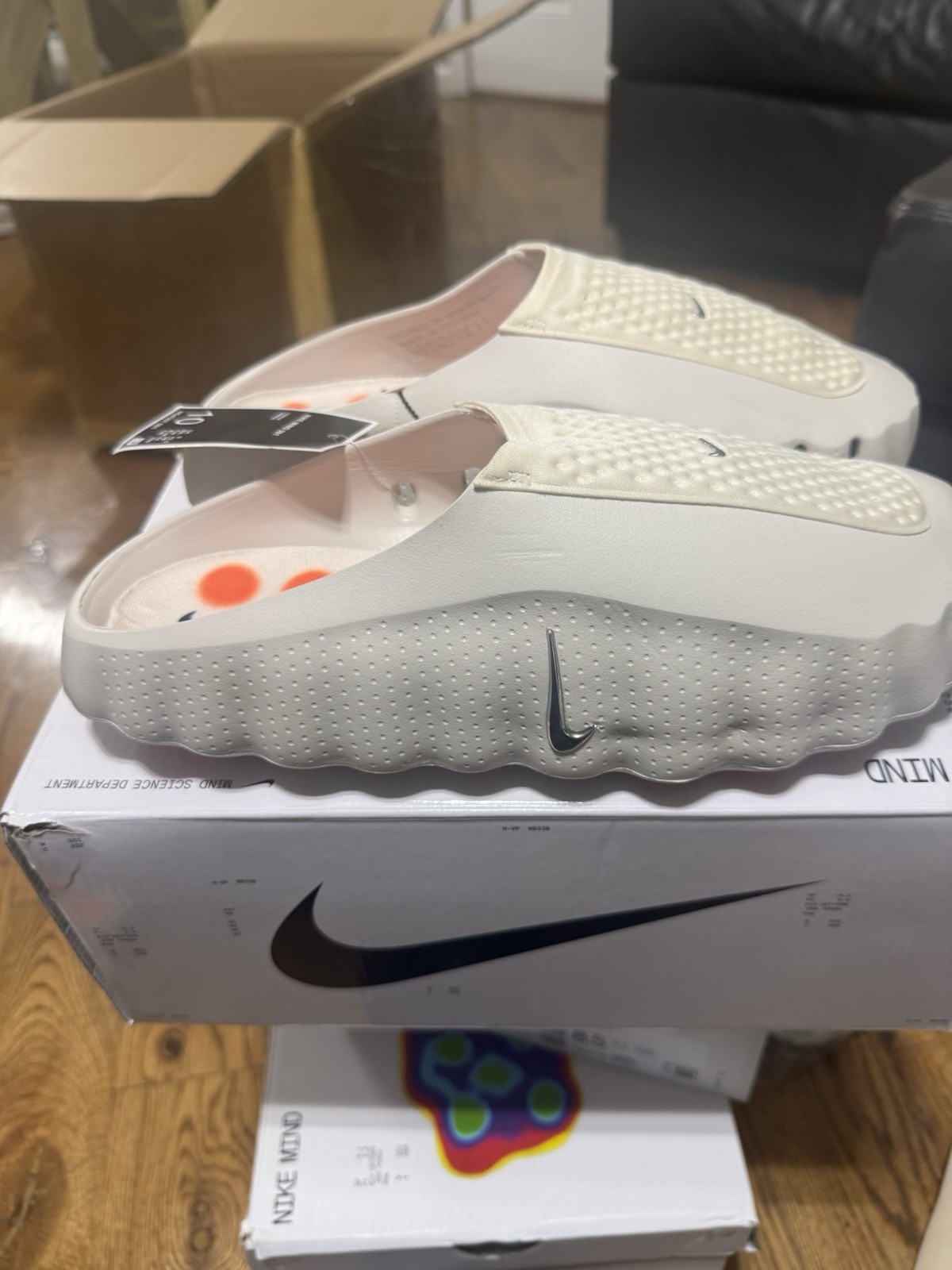 Size 11 – Nike Mind 001 Slide – Light Bone