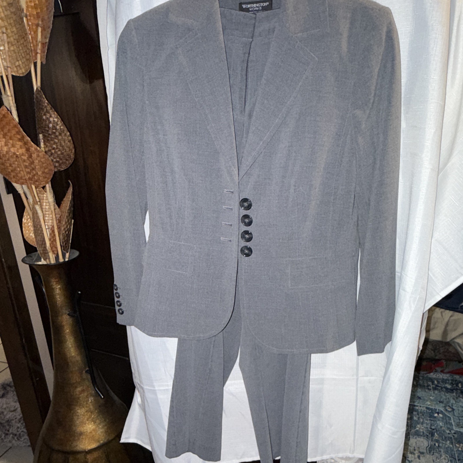 Worthington Women’s Petite 8P Gray 2pc Pant Suit Set Jacket & Pants Business