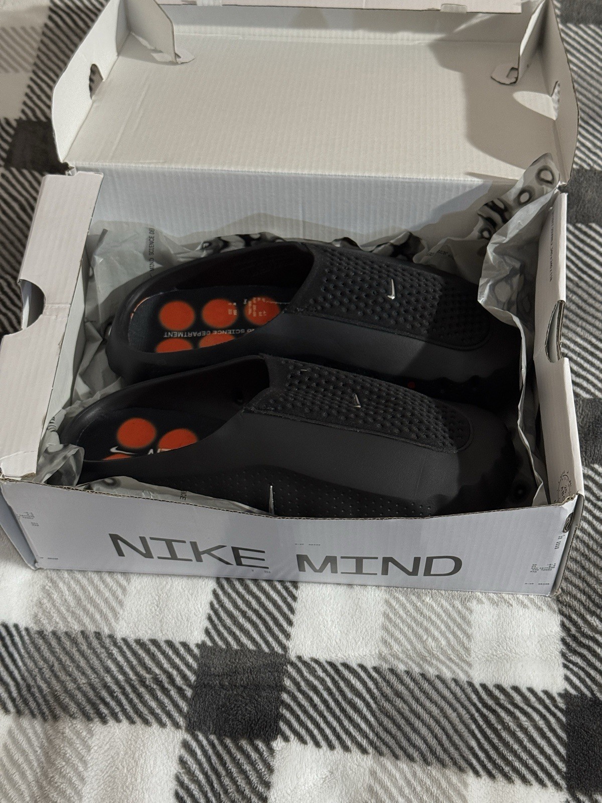 Nike Mind 001 Men’s Black Slide Sandals Synthetic Comfort Size 11 (FITS LIKE 10)