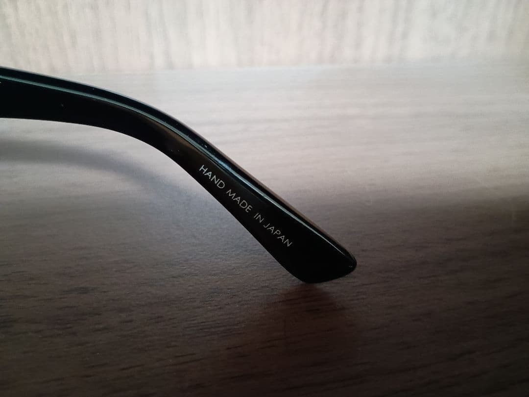 Pretty Green Sunglasses Black Gray Lens Unisex 14cm Width Excellent condition JP