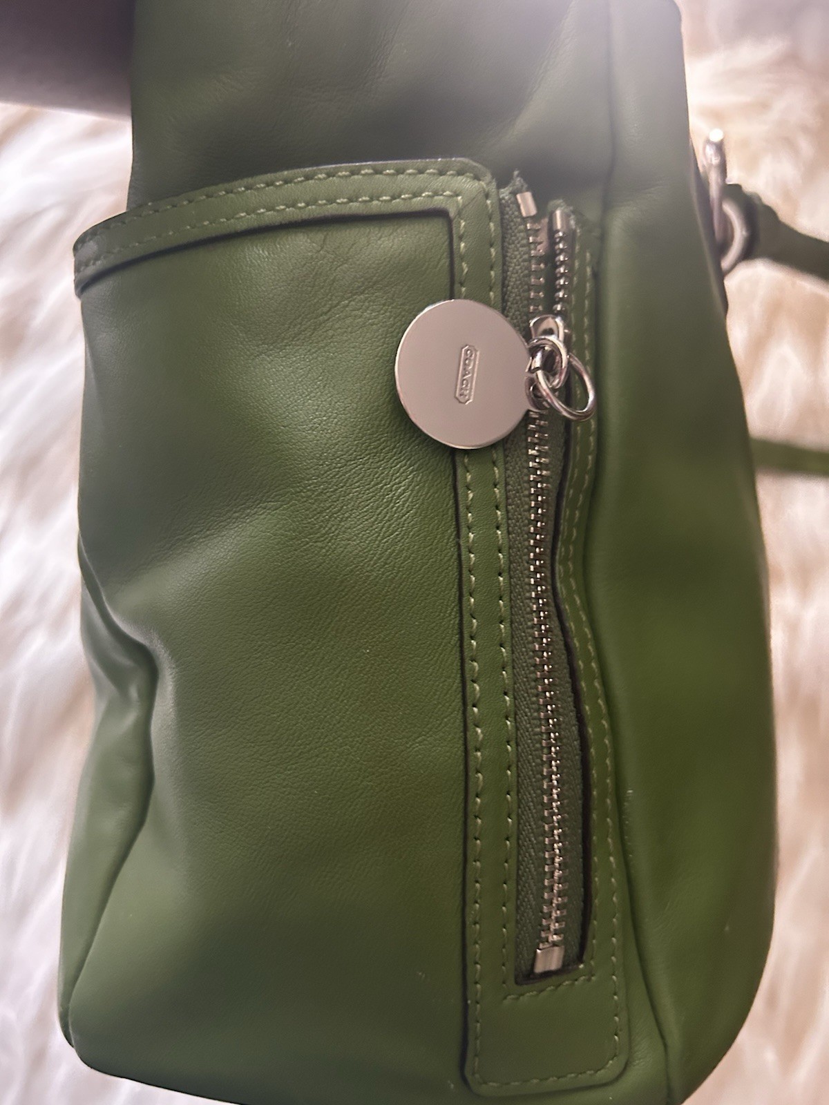 Coach MEDIUM F19252 Green Gallery Leather Zip Top Shoulder /Tote Bag