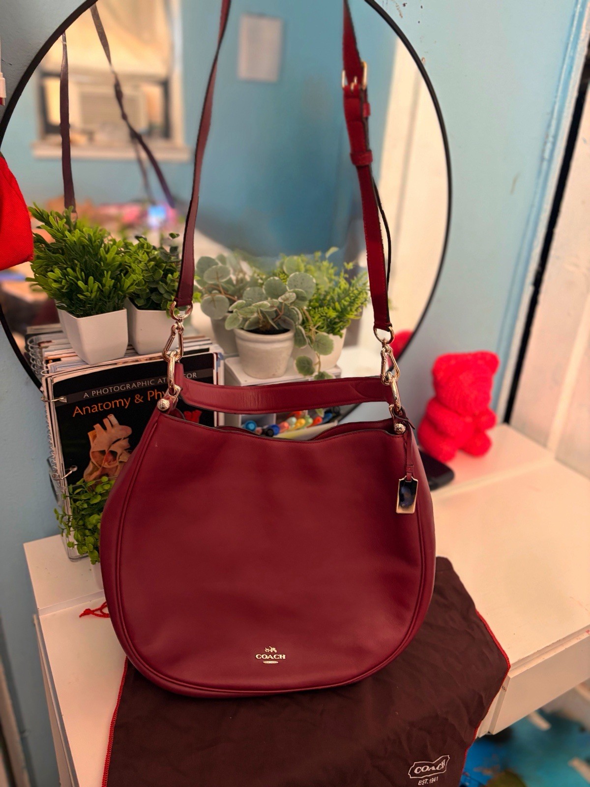 Coach Burgundy Hobo Shoulder Bag Gold Hardware Zip/Snap