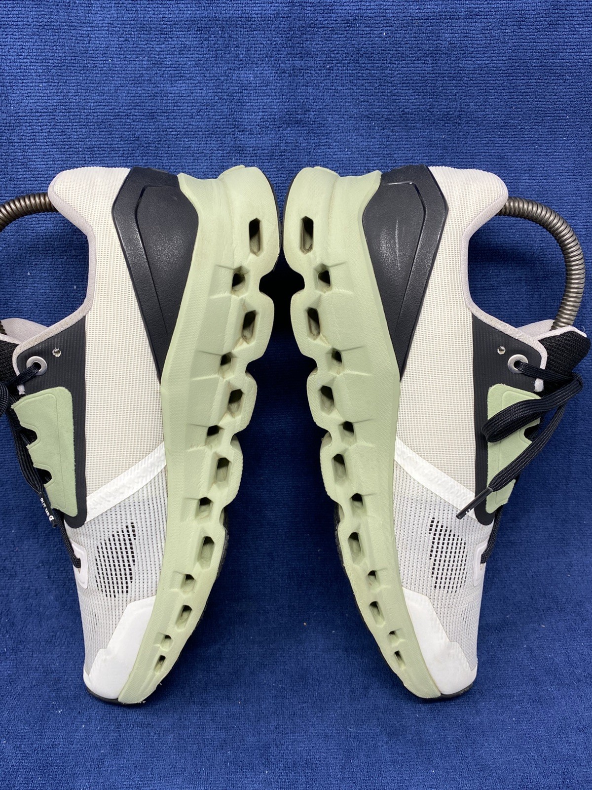 ON Cloudstratus Road Running Shoes Womens 7.5 White Sage Black CloudTec Comfort