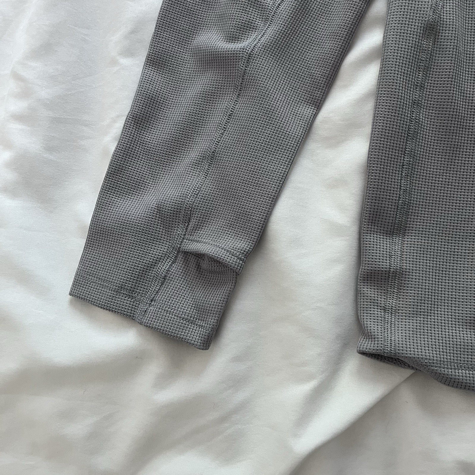 Nike Trail Running Top Men’s Small Grey Dri-FIT 1/2-Zip Lightweight Performance