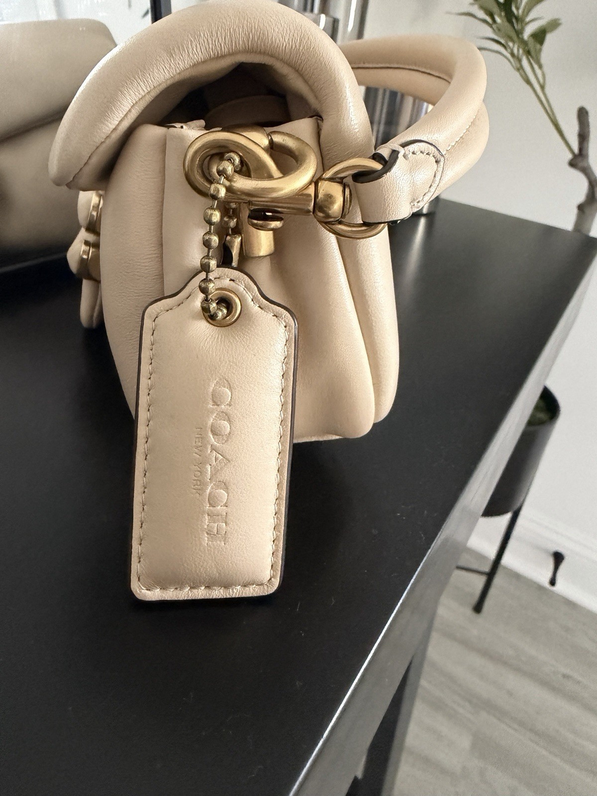 Coach Pillow Tabby 18 Women’s Shoulder Bag Beige/Ivory