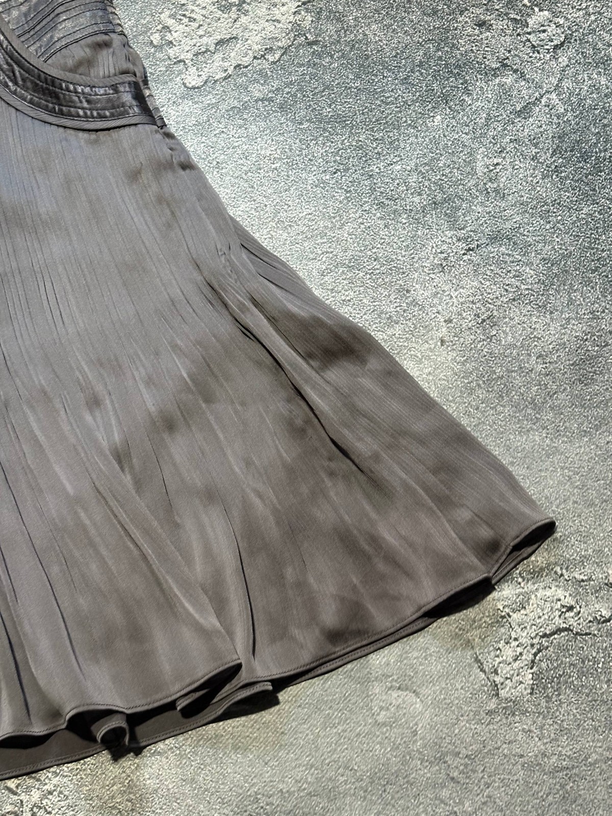 MORGAN DE TOI Pleated Mini Skirt Gray Brown Sz T36 UK 8 US 4 Satin Trim Flare