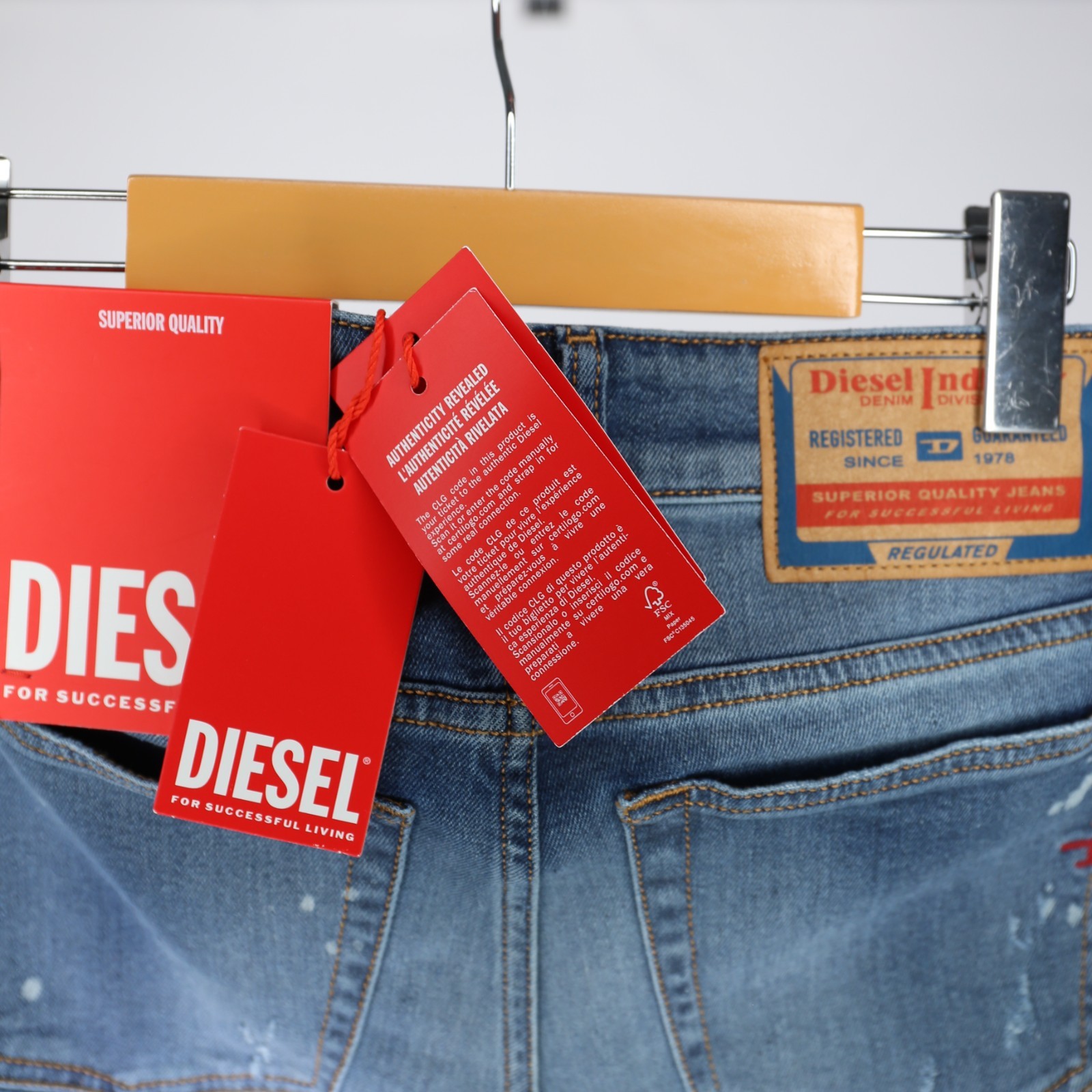 Diesel Mens Jeans 1979 Sleenker Trousers Skinny Leg Low Rise Blue Size NWT