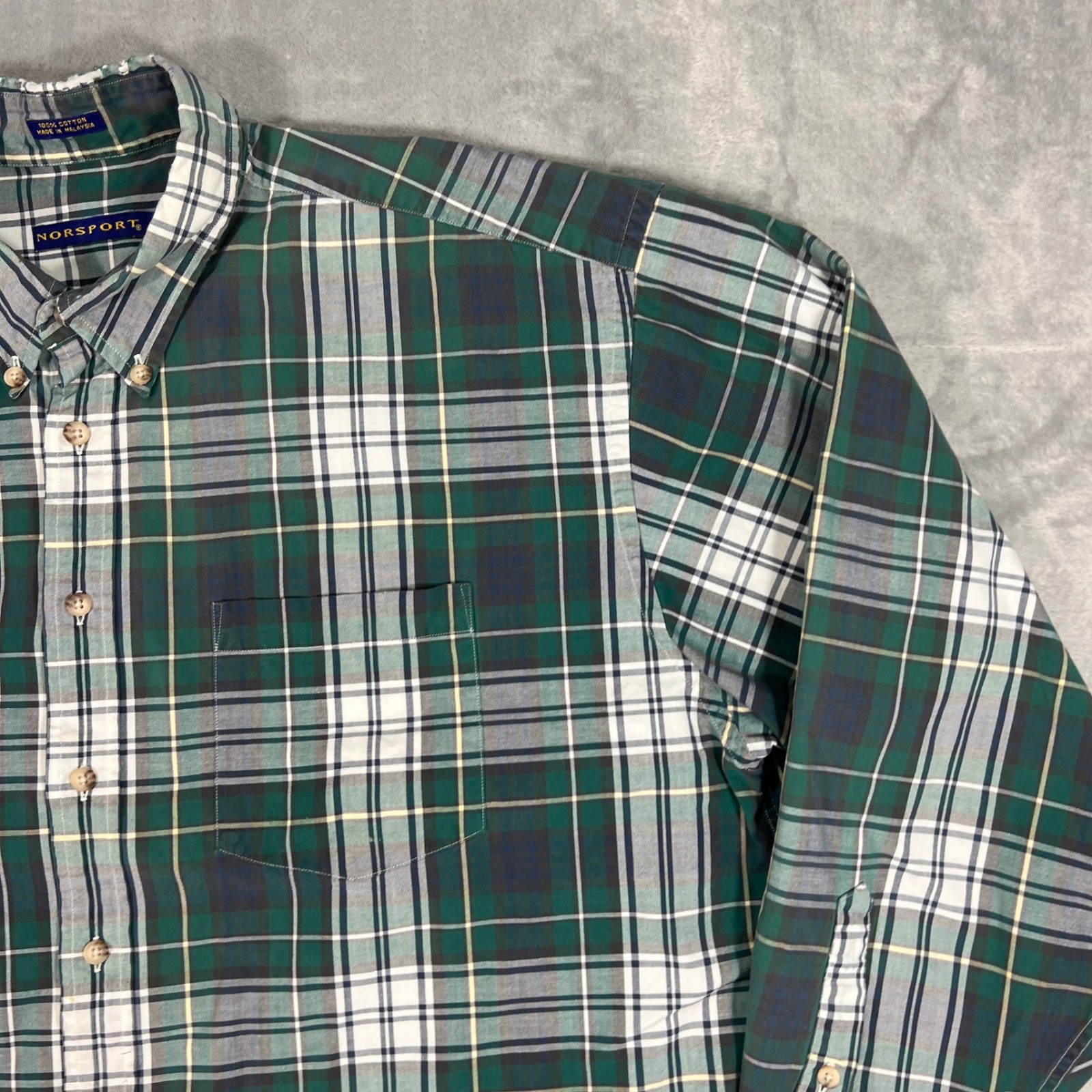 NORSPORT Vintage Mens Button Down Shirt XL Green White Plaid LS 100% Cotton Y2K
