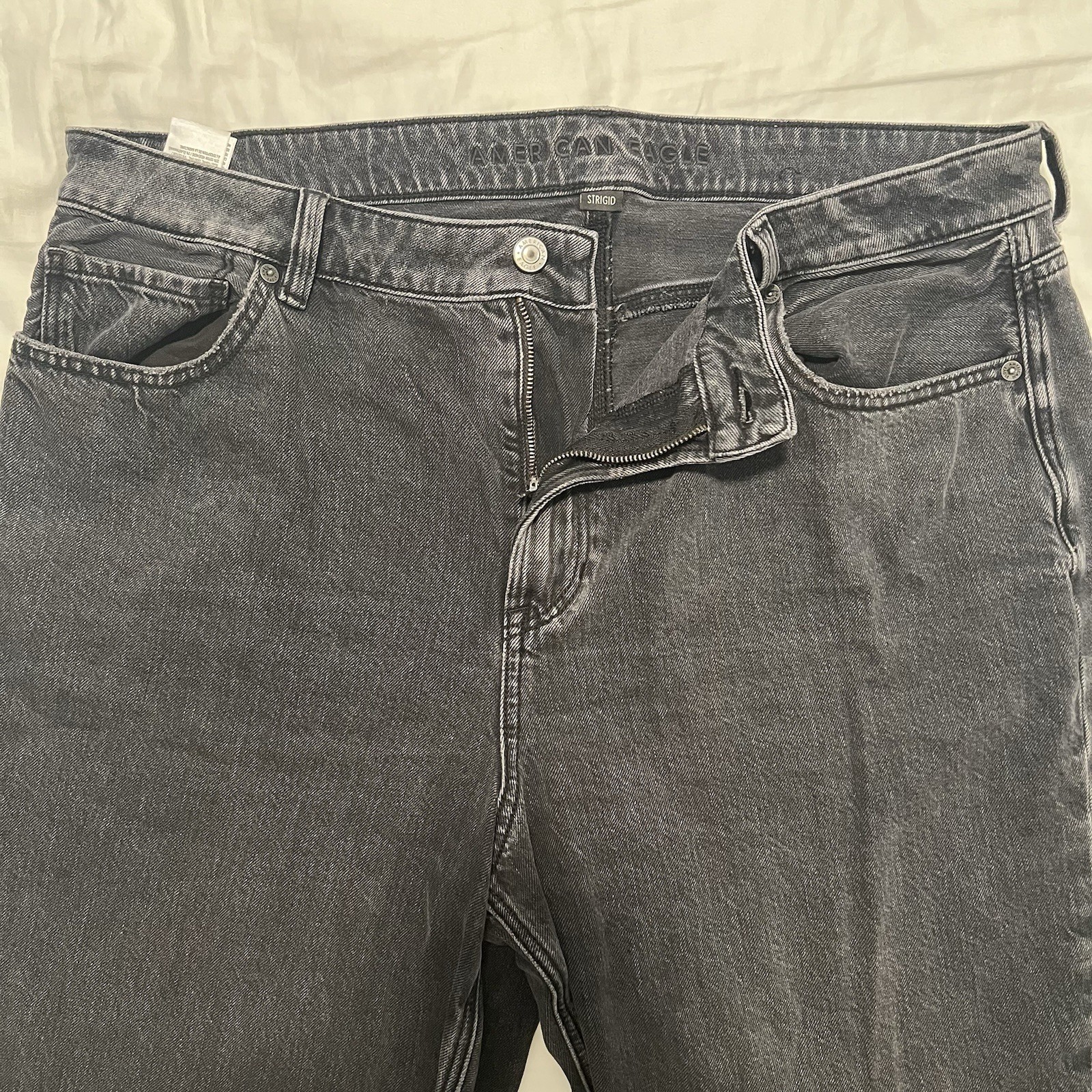 American Eagle Mom Jeans Women’s Size 16 Short Strigid Black