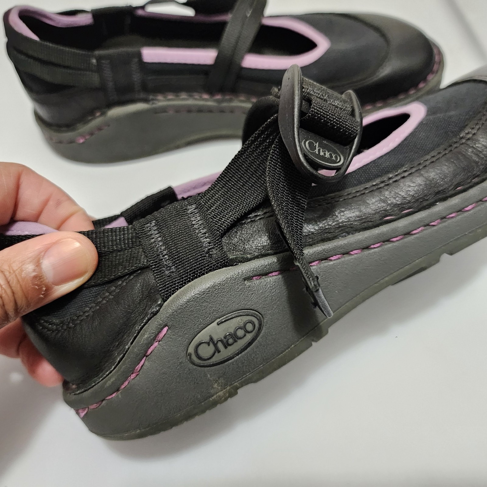 Chaco Loyalist Ecotread Mary Jane shoes Black Leather Purple accents Womens 7