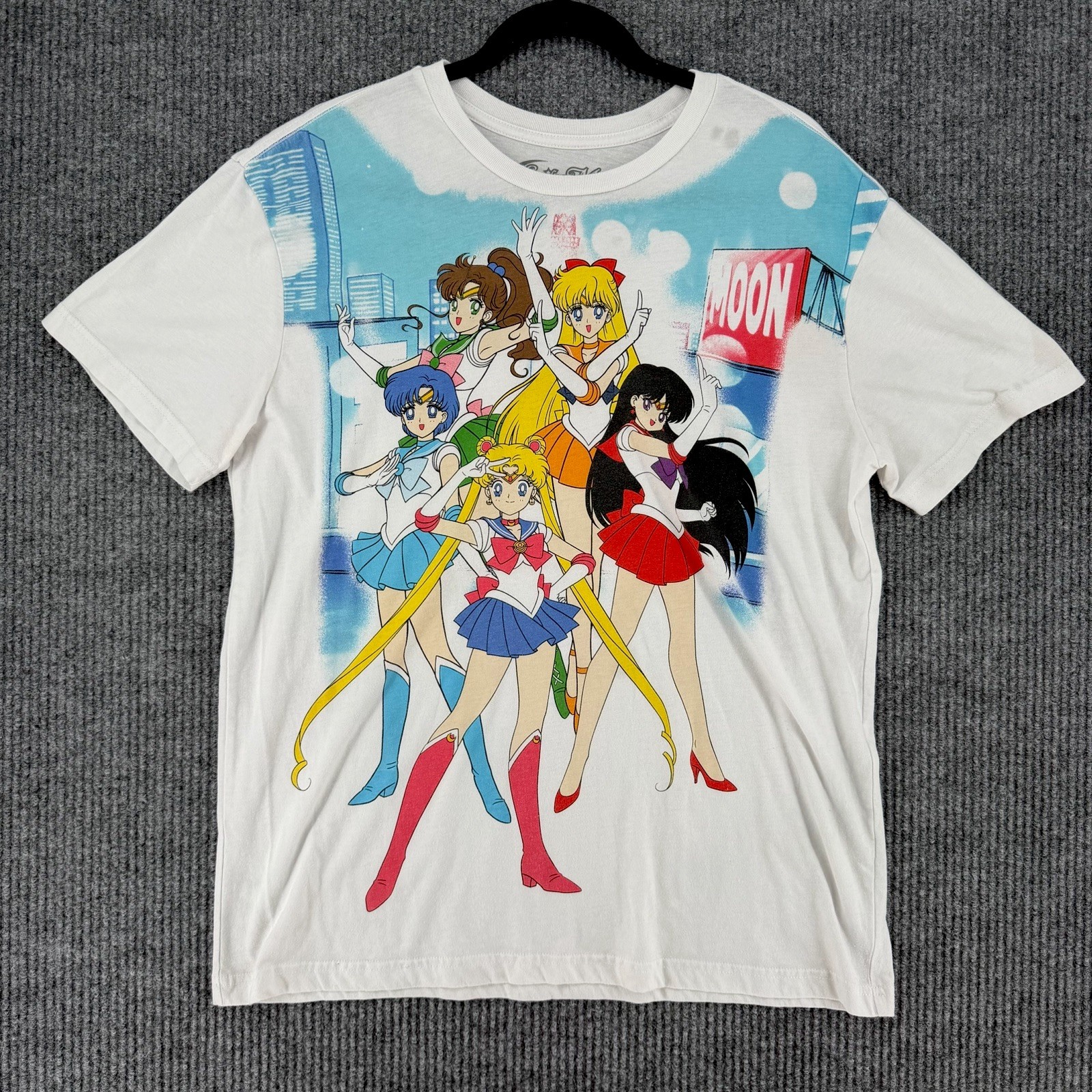 Sailor Moon graphic anime t-shirt women’s Large manga kawaii Y2K tee grunge
