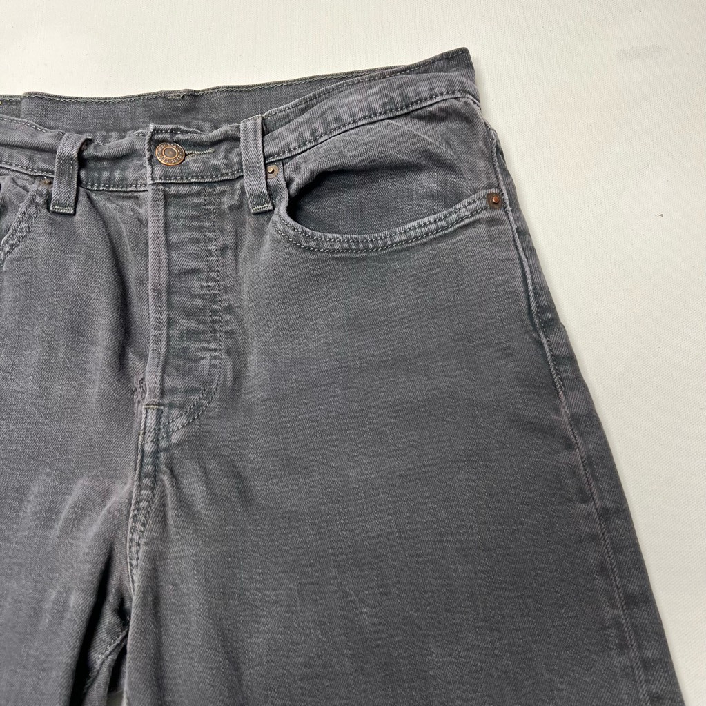 Levis Womens Cropped Jeans Dark Gray Charcoal Wash Stretch Frayed High Rise 30